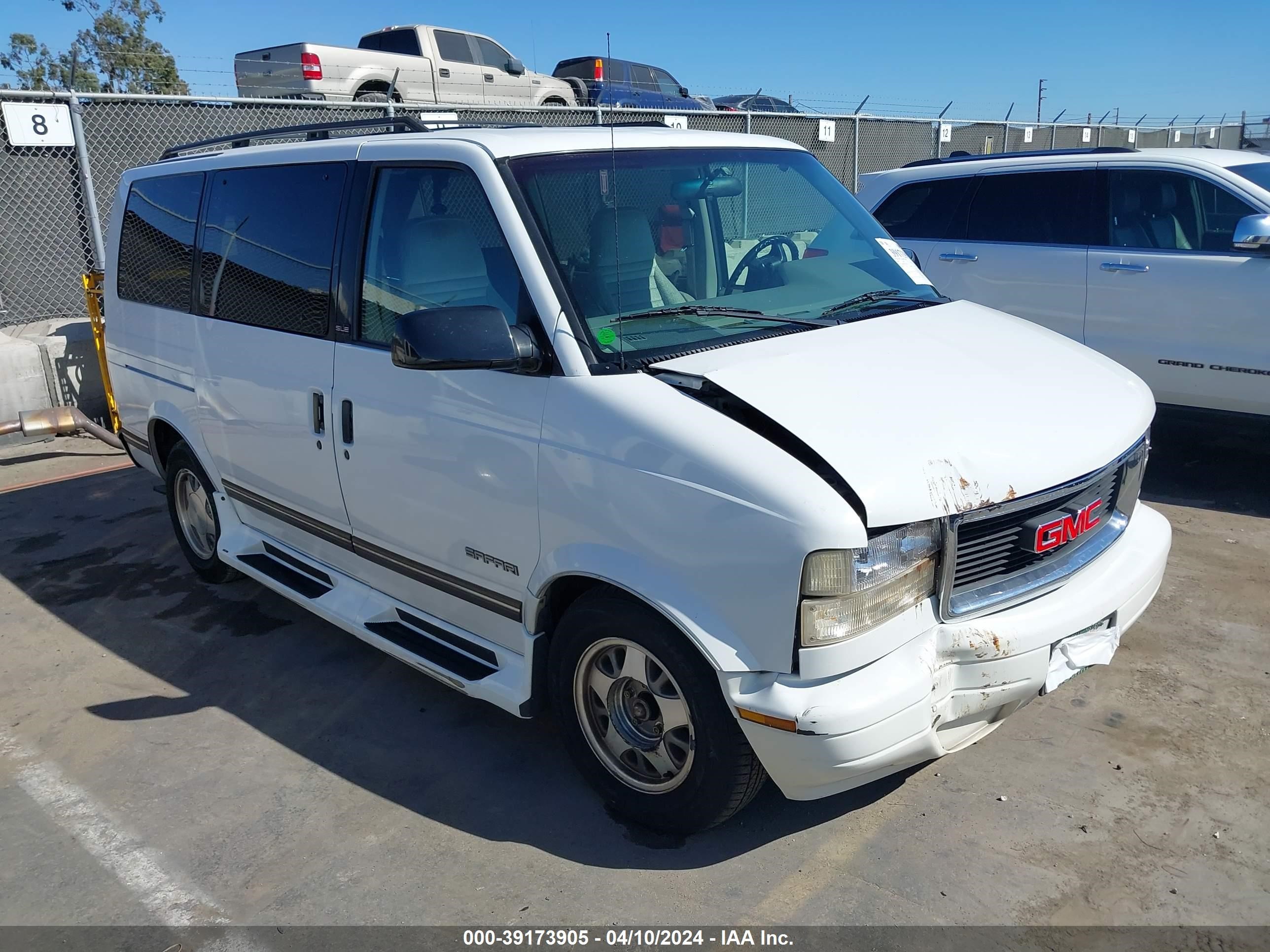 GMC SAFARI 1995 1gkdm19w1sb563721