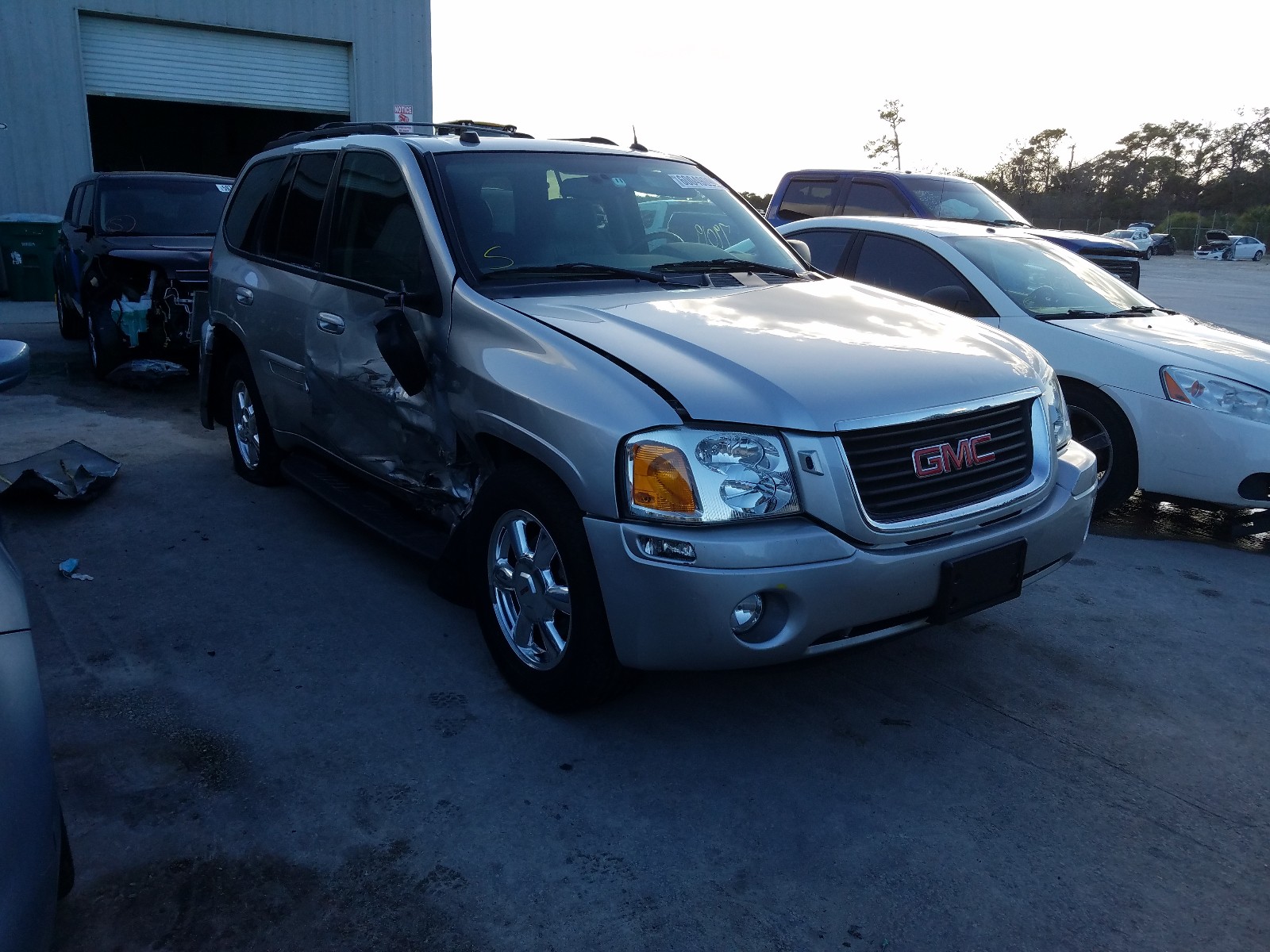 GMC ENVOY 2004 1gkdt13s742388905