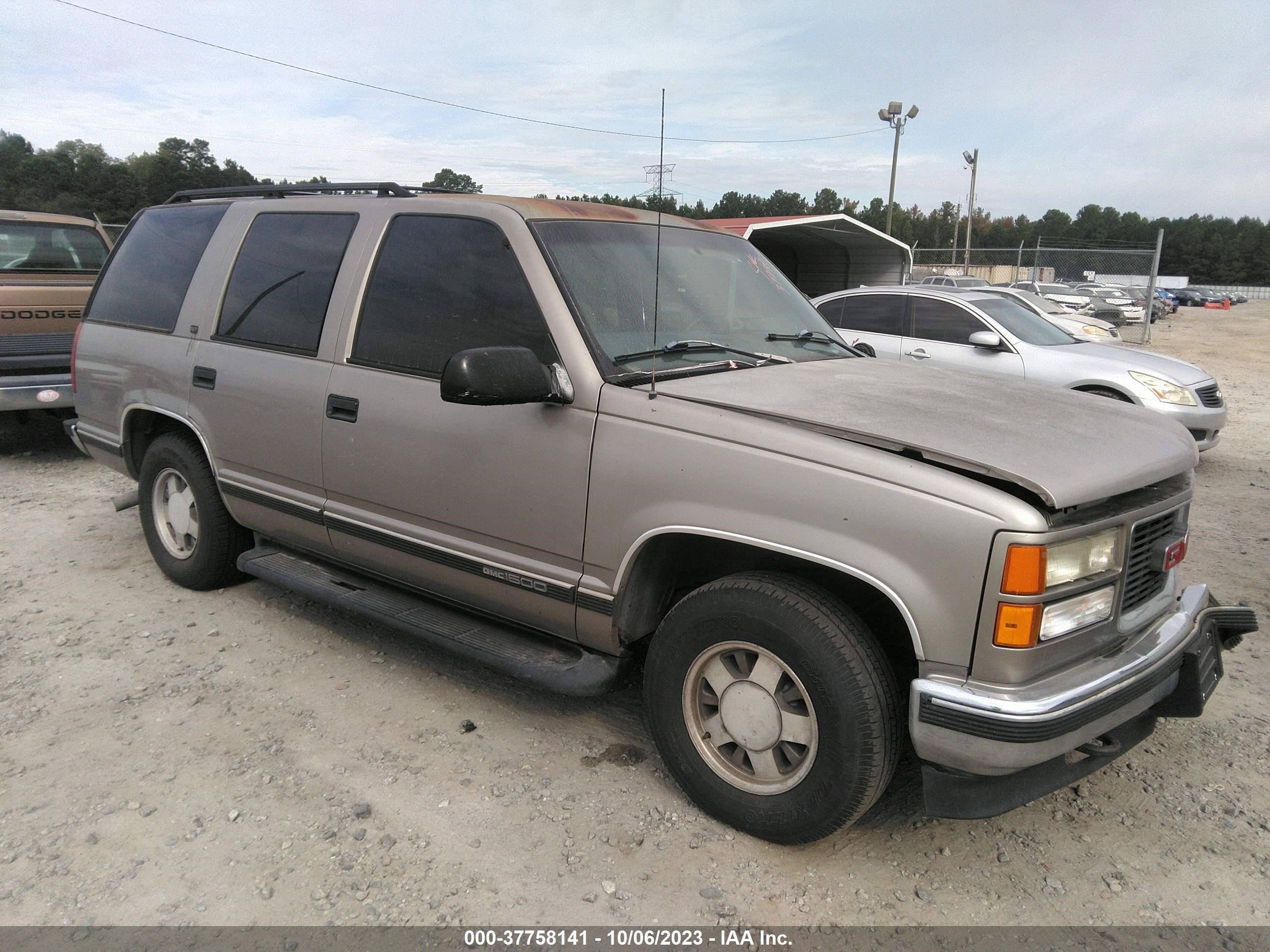 GMC YUKON 1999 1gkec13r6xj725379