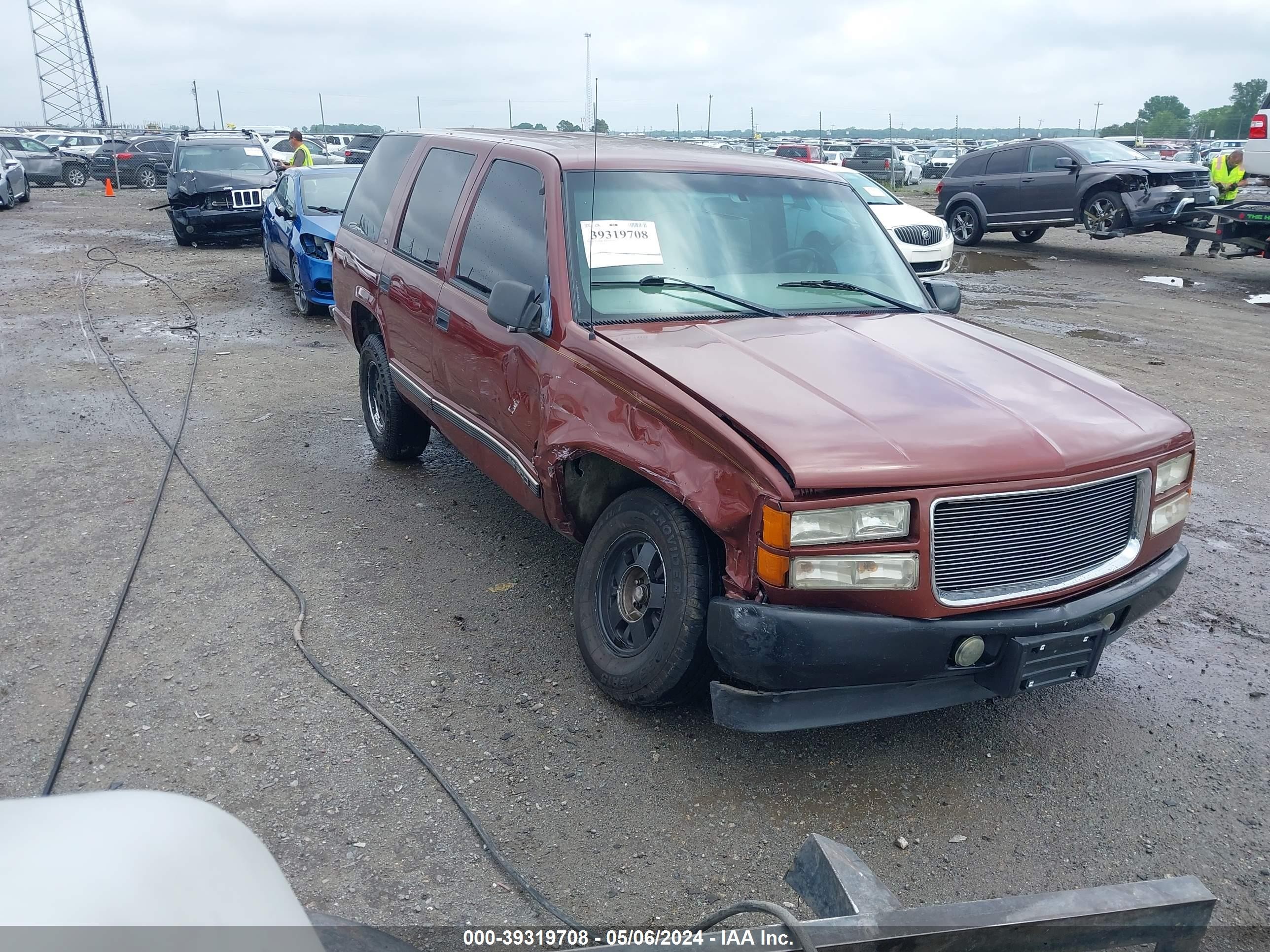 GMC YUKON 1999 1gkec13r9xj724923