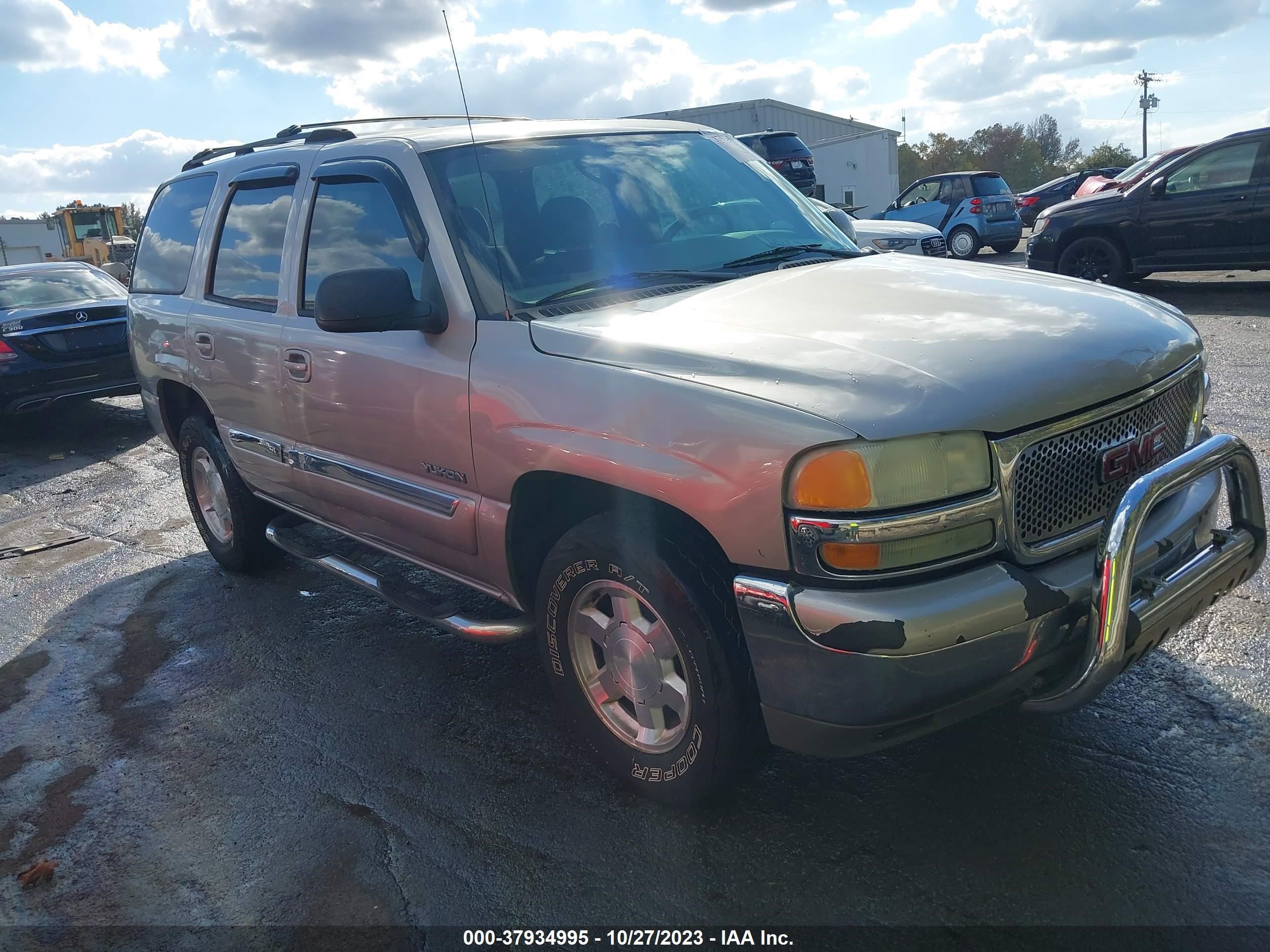 GMC YUKON 2004 1gkec13v24r297840