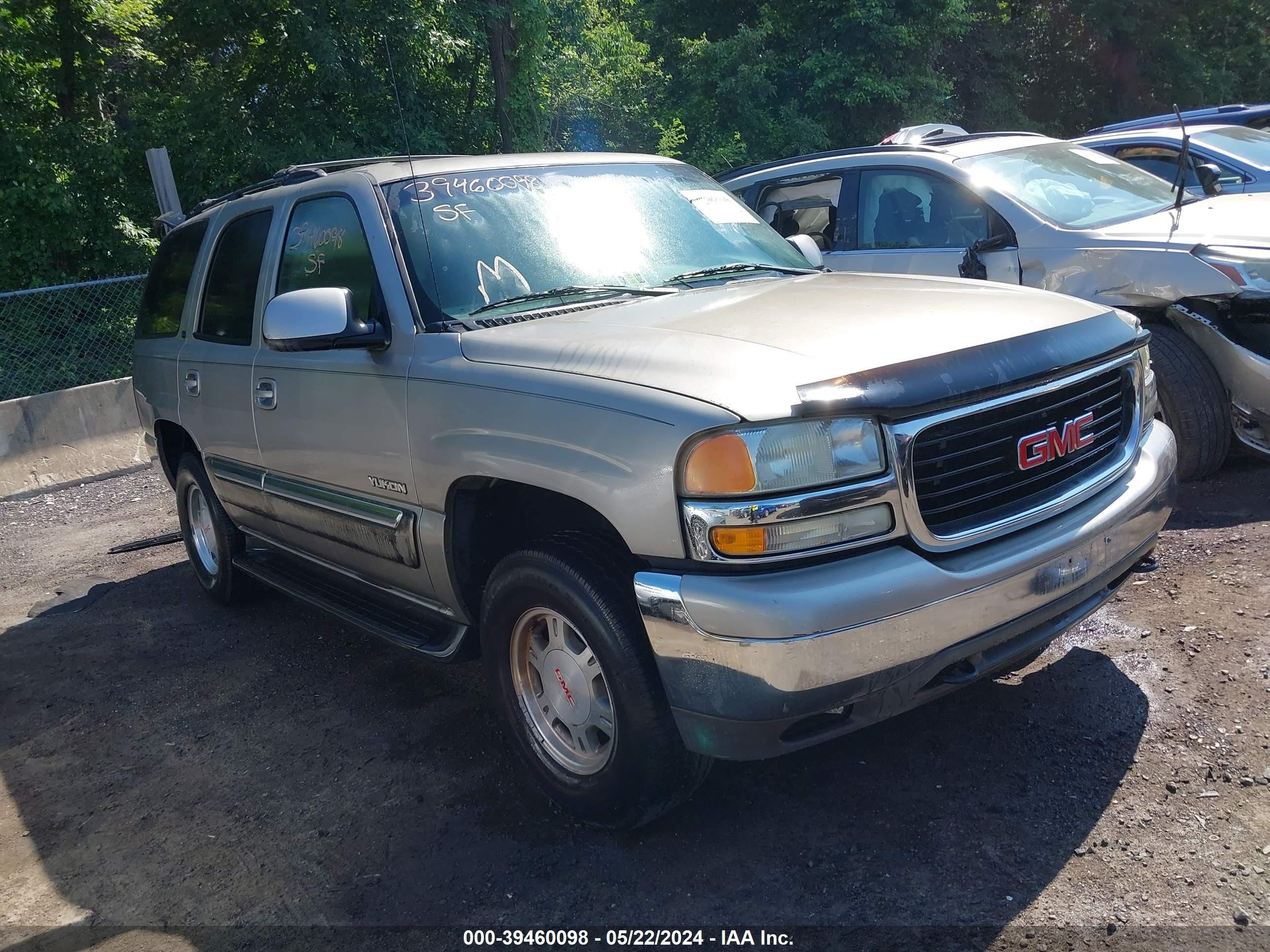 GMC YUKON 2002 1gkec13v52r323070