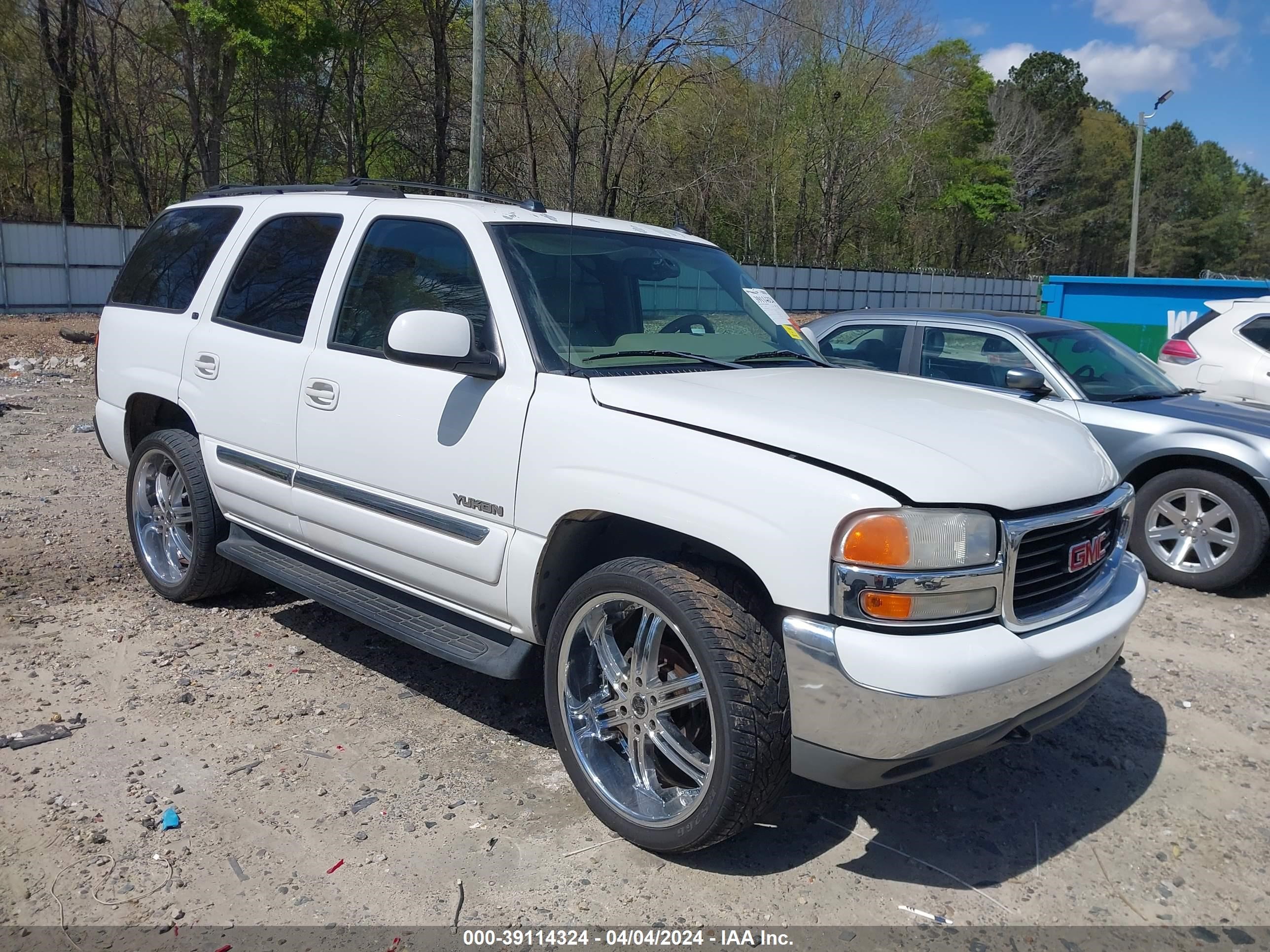 GMC YUKON 2004 1gkec13z04j275708