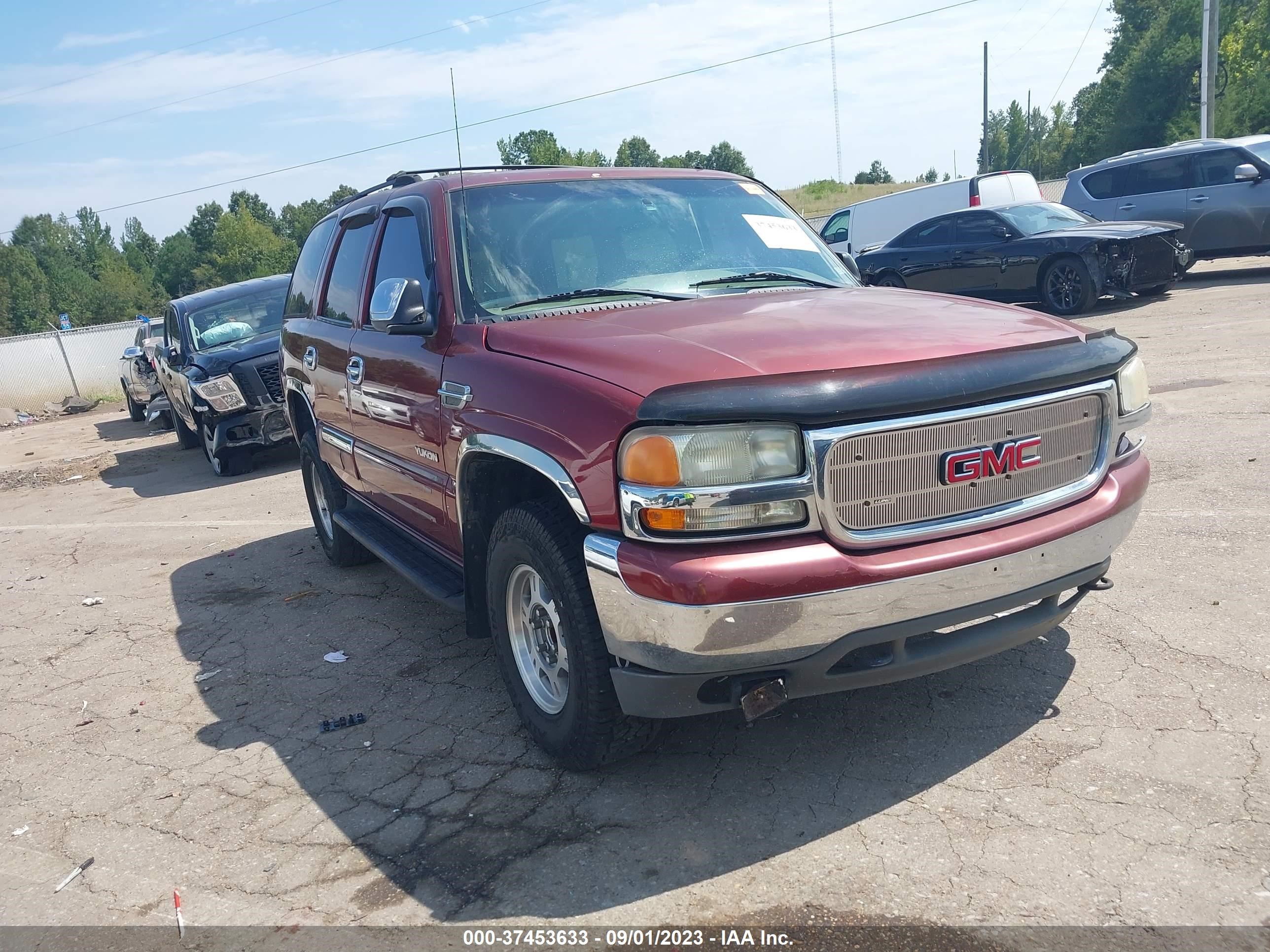 GMC YUKON 2002 1gkec13z12r168598