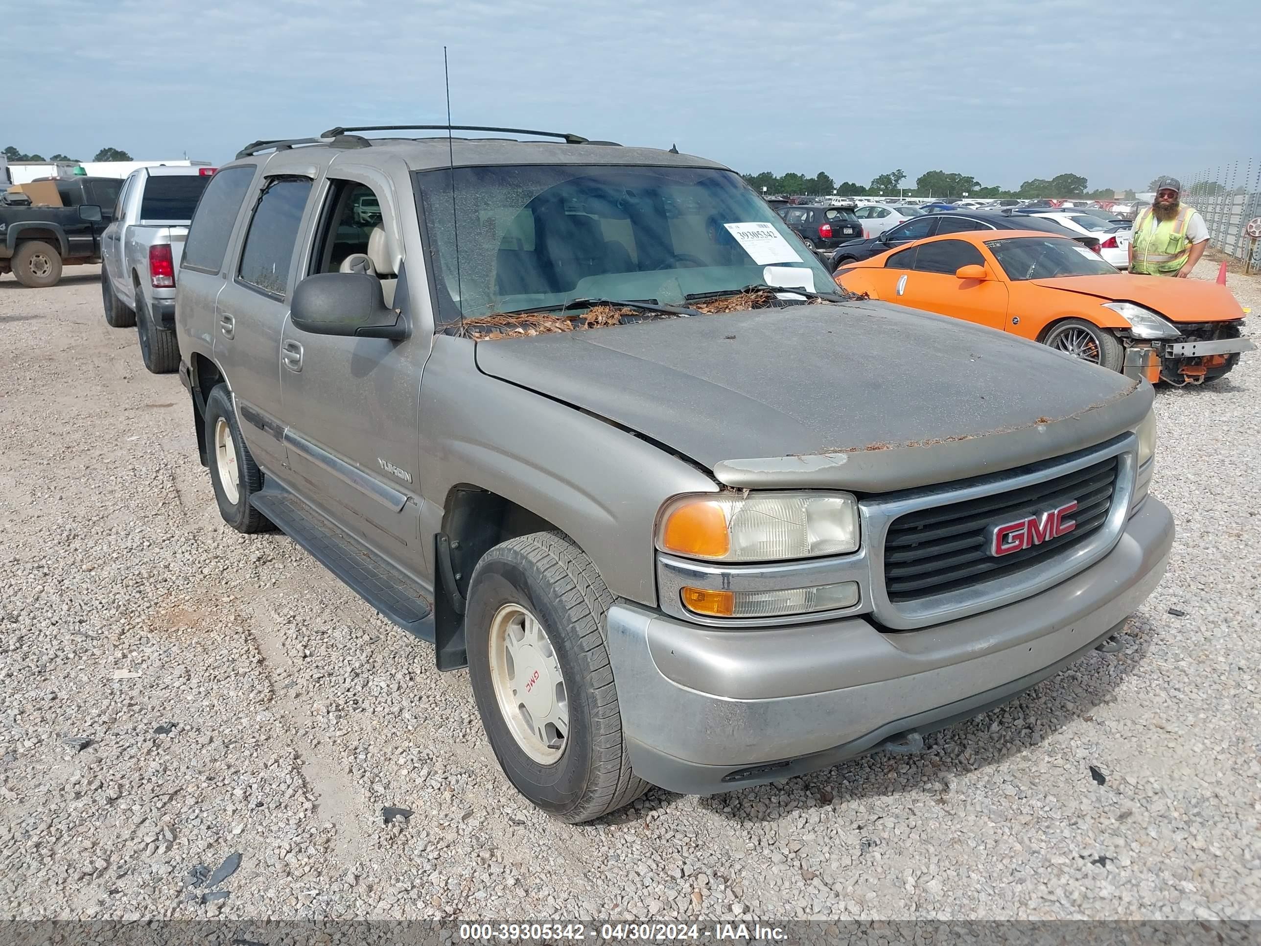 GMC YUKON 2002 1gkec13z22r134637