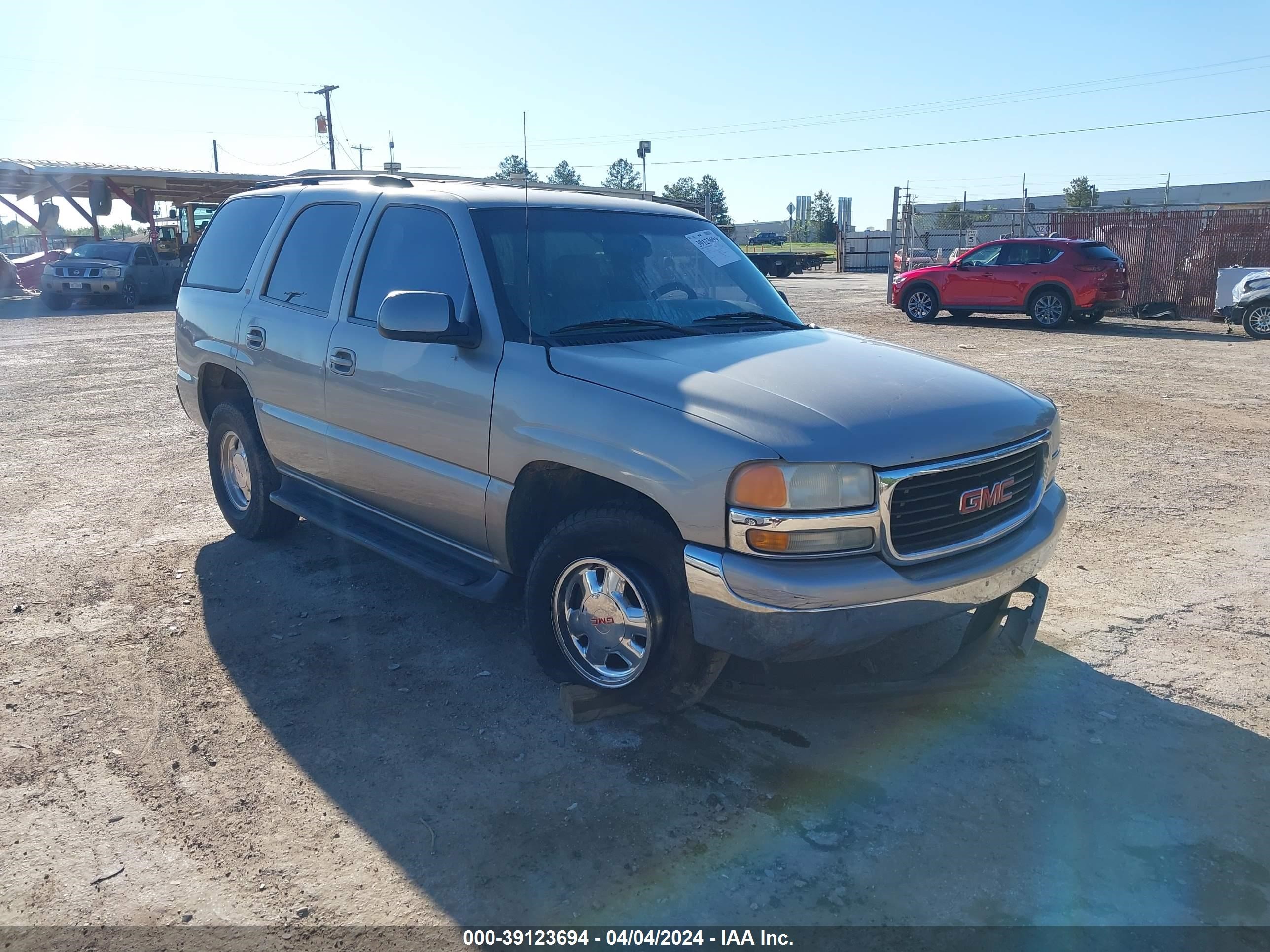 GMC YUKON 2002 1gkec13z22r138736