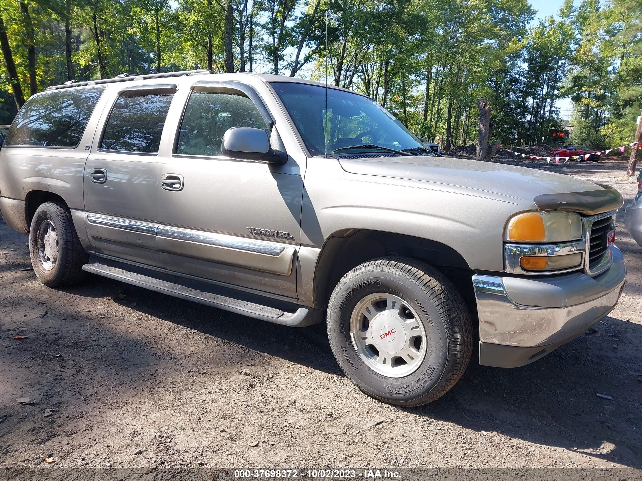 GMC YUKON 2002 1gkec16z32j256806