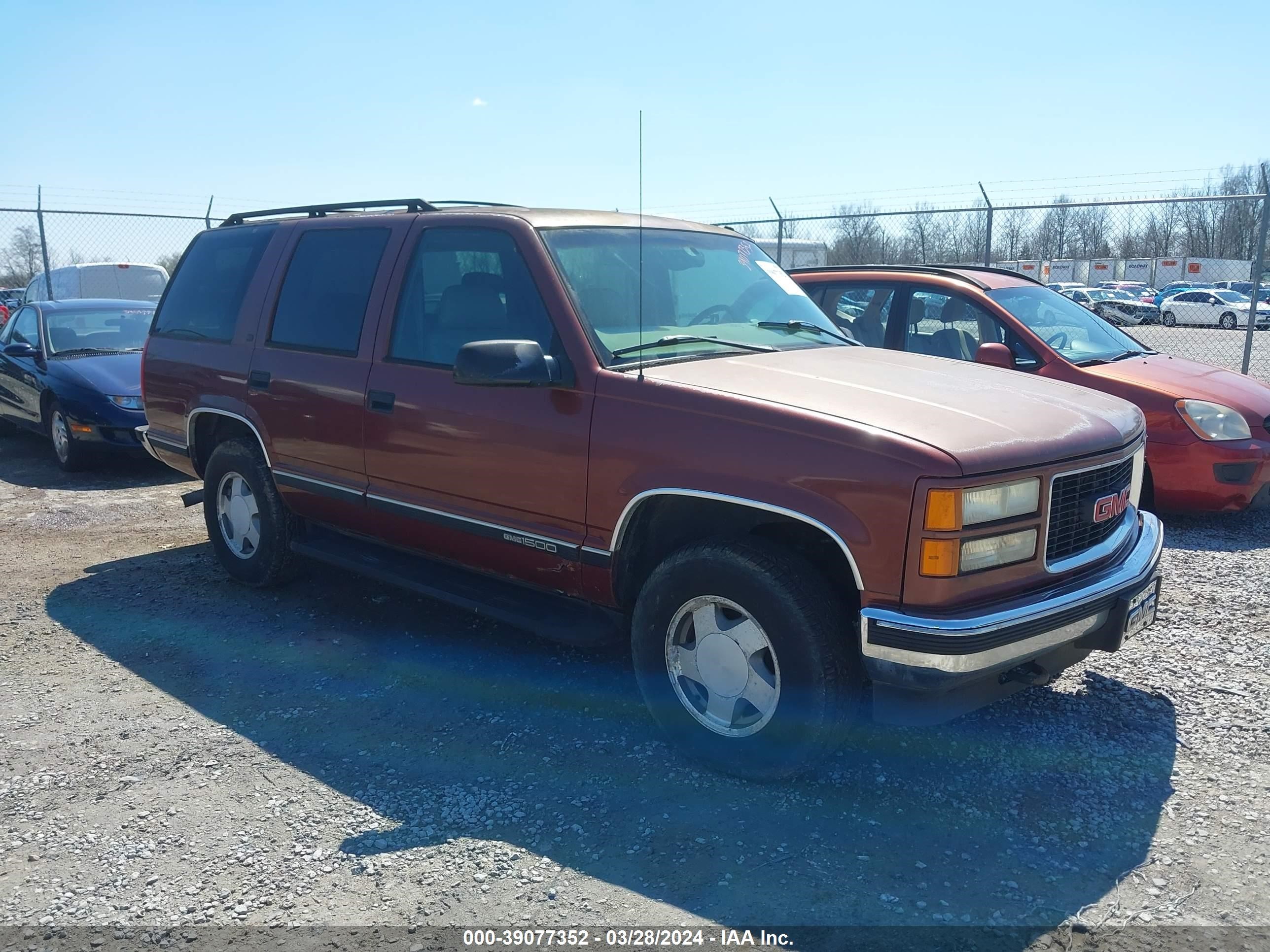 GMC YUKON 1999 1gkek13r3xj712401