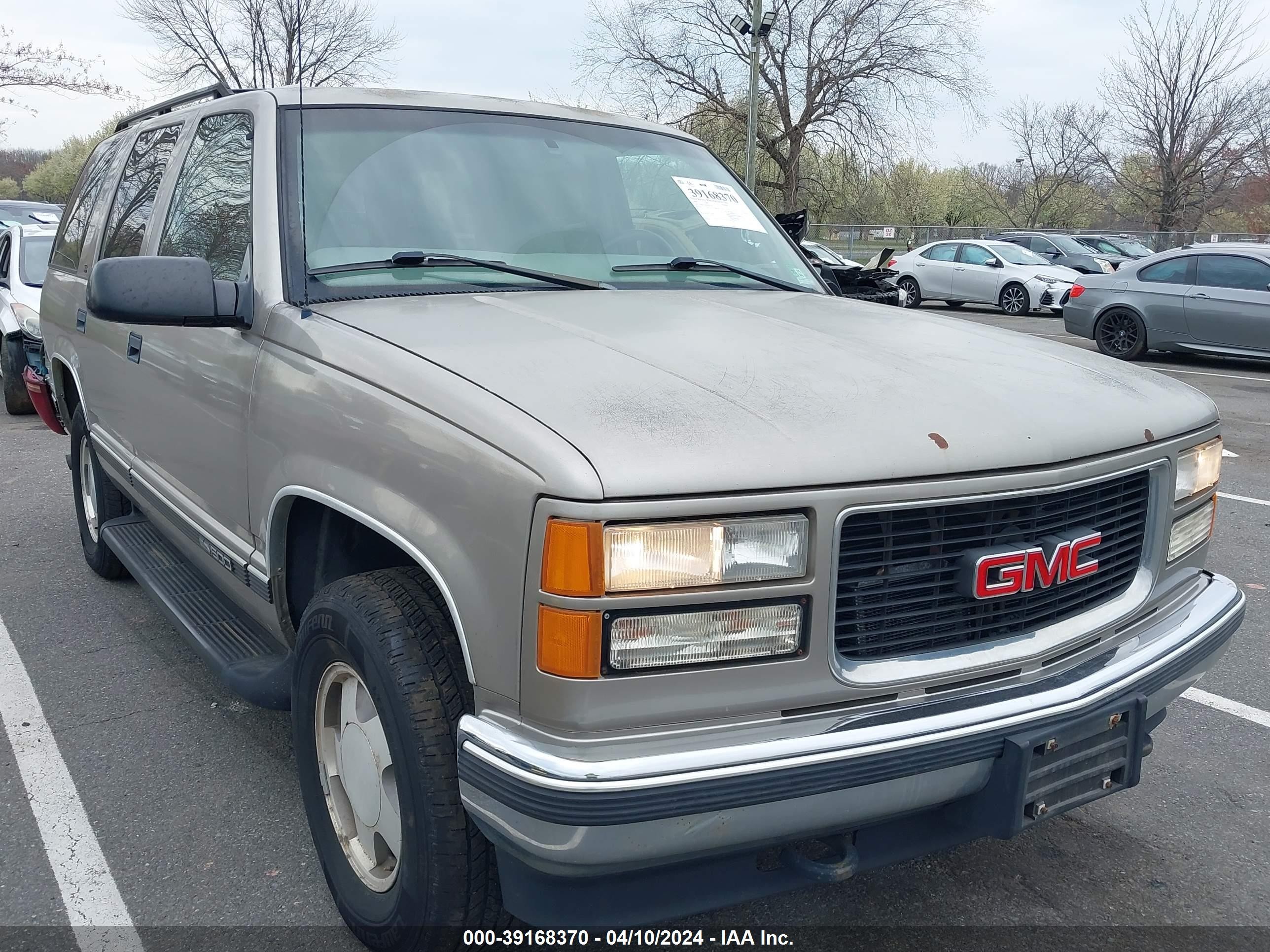 GMC YUKON 1999 1gkek13r6xj785102