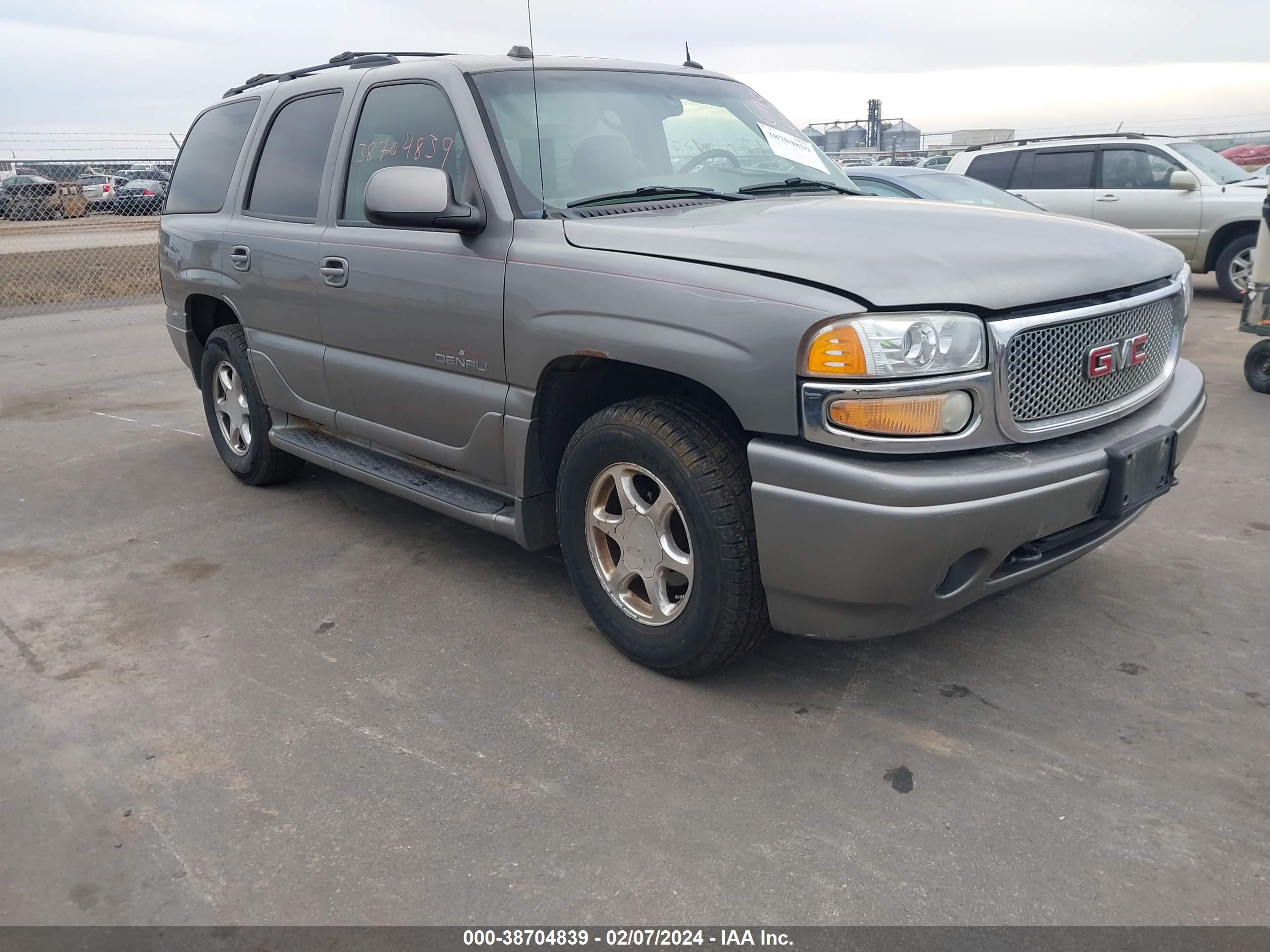 GMC YUKON 2005 1gkek63u15j259586