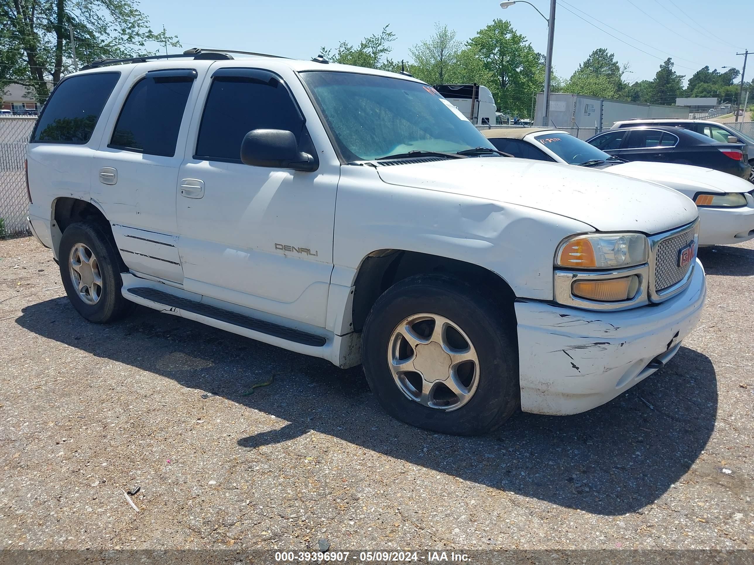 GMC YUKON 2003 1gkek63u23j196284