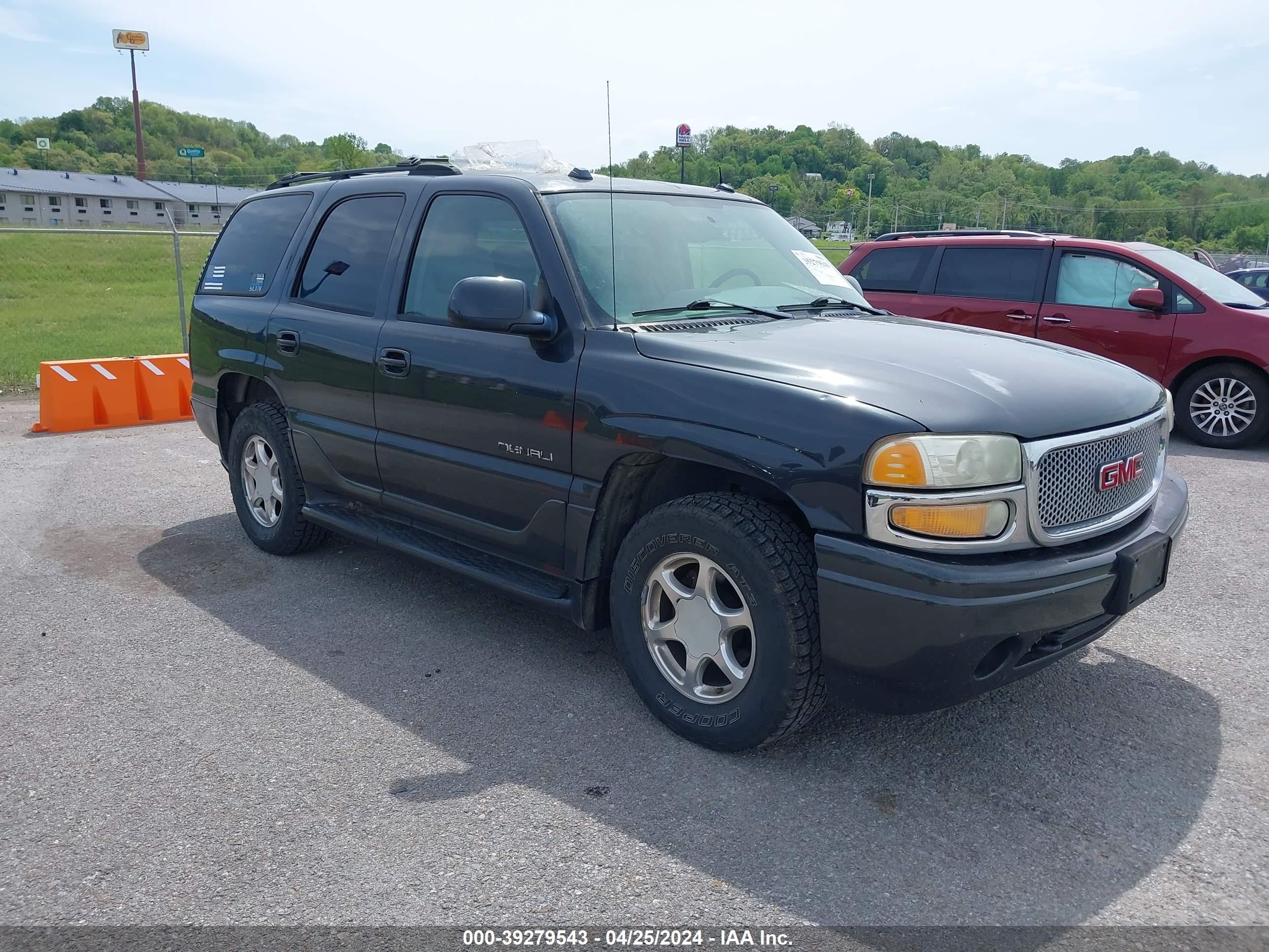 GMC YUKON 2004 1gkek63u24j229365