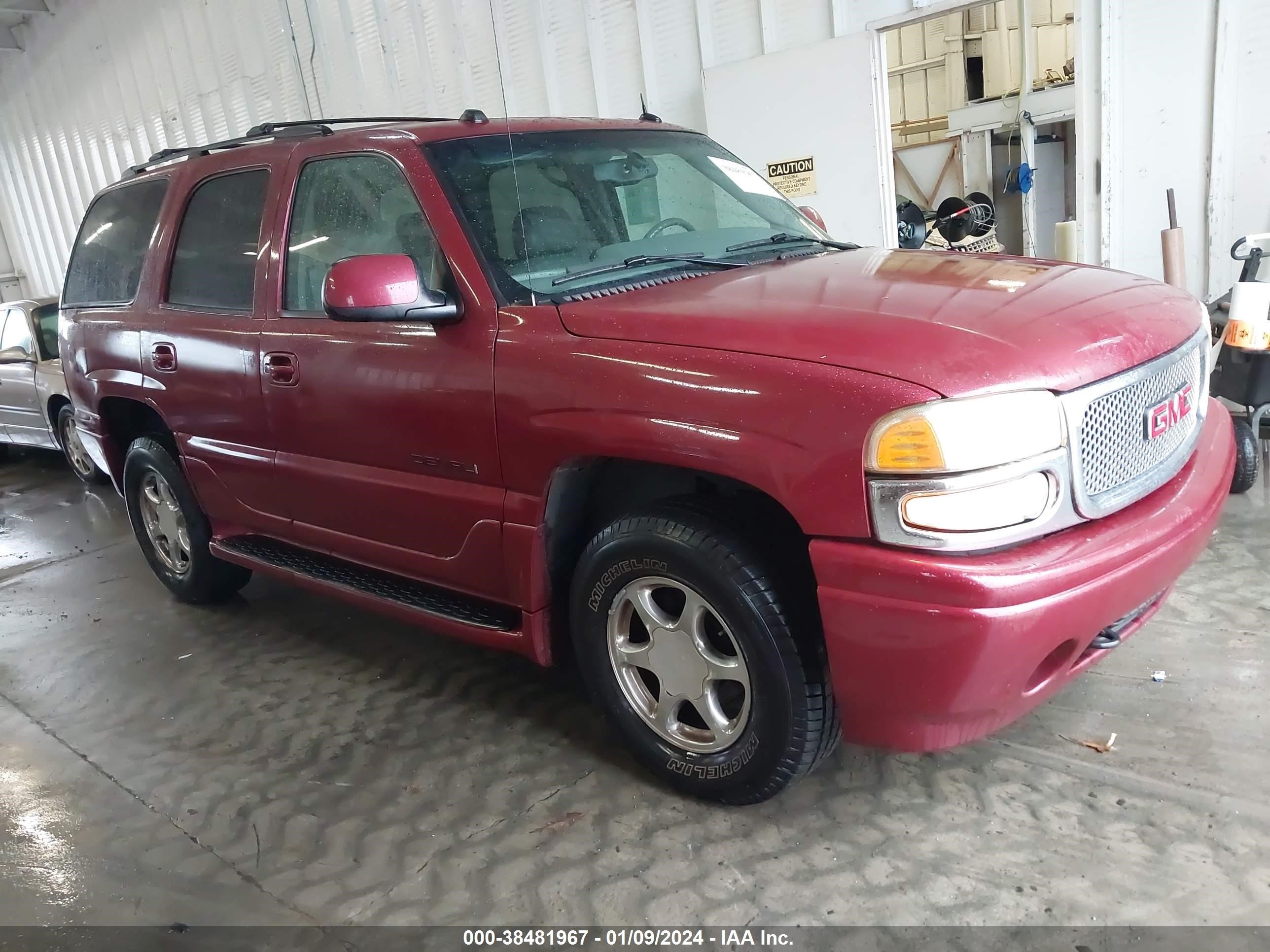 GMC YUKON 2004 1gkek63u24j302492