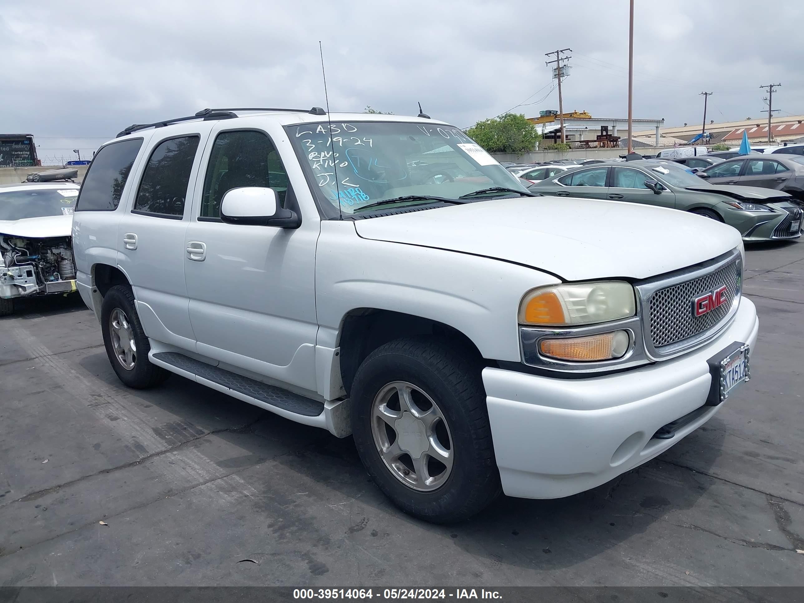 GMC YUKON 2004 1gkek63u24j310303