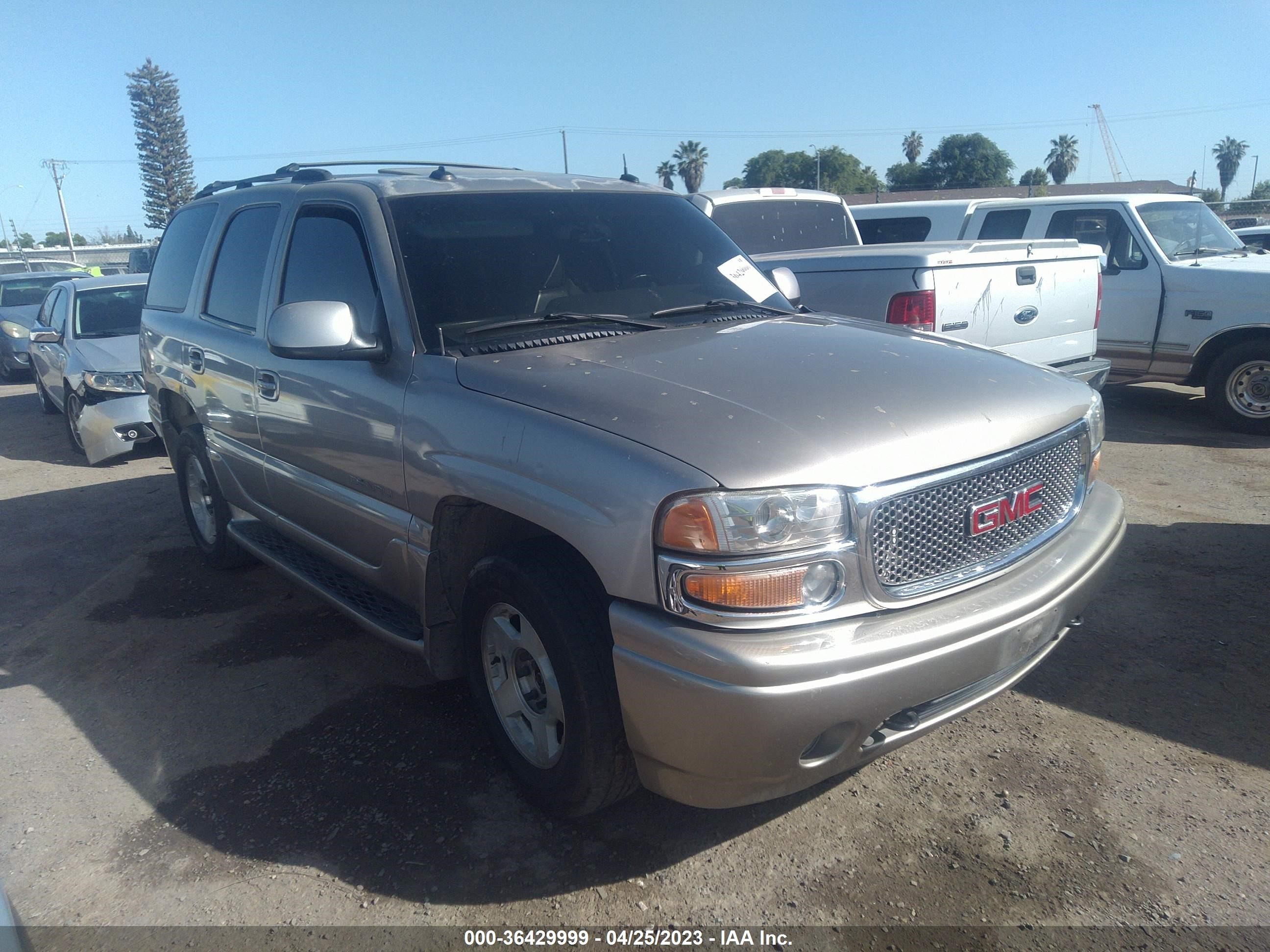 GMC YUKON 2003 1gkek63u33j294370