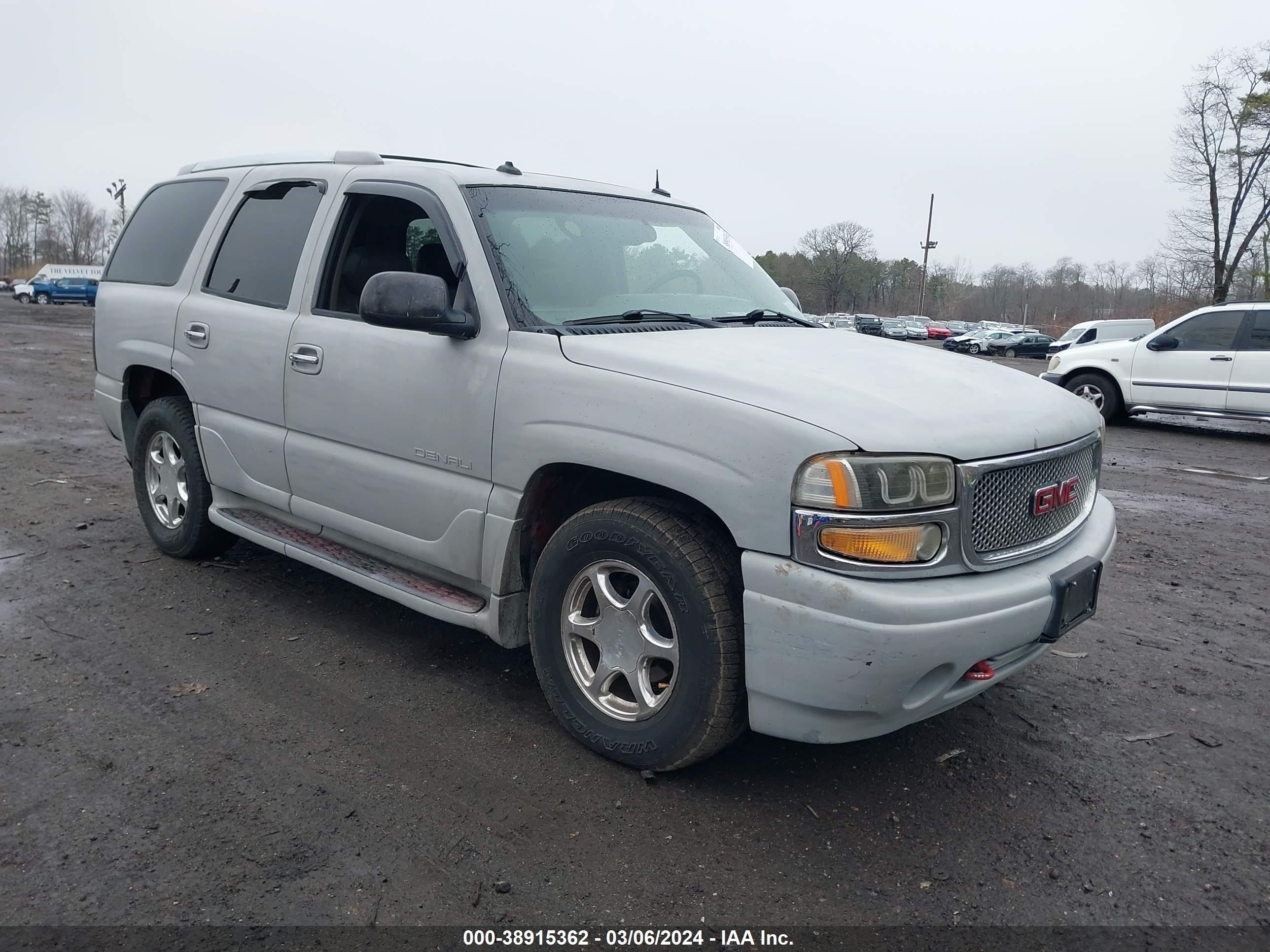 GMC YUKON 2003 1gkek63ux3j318728