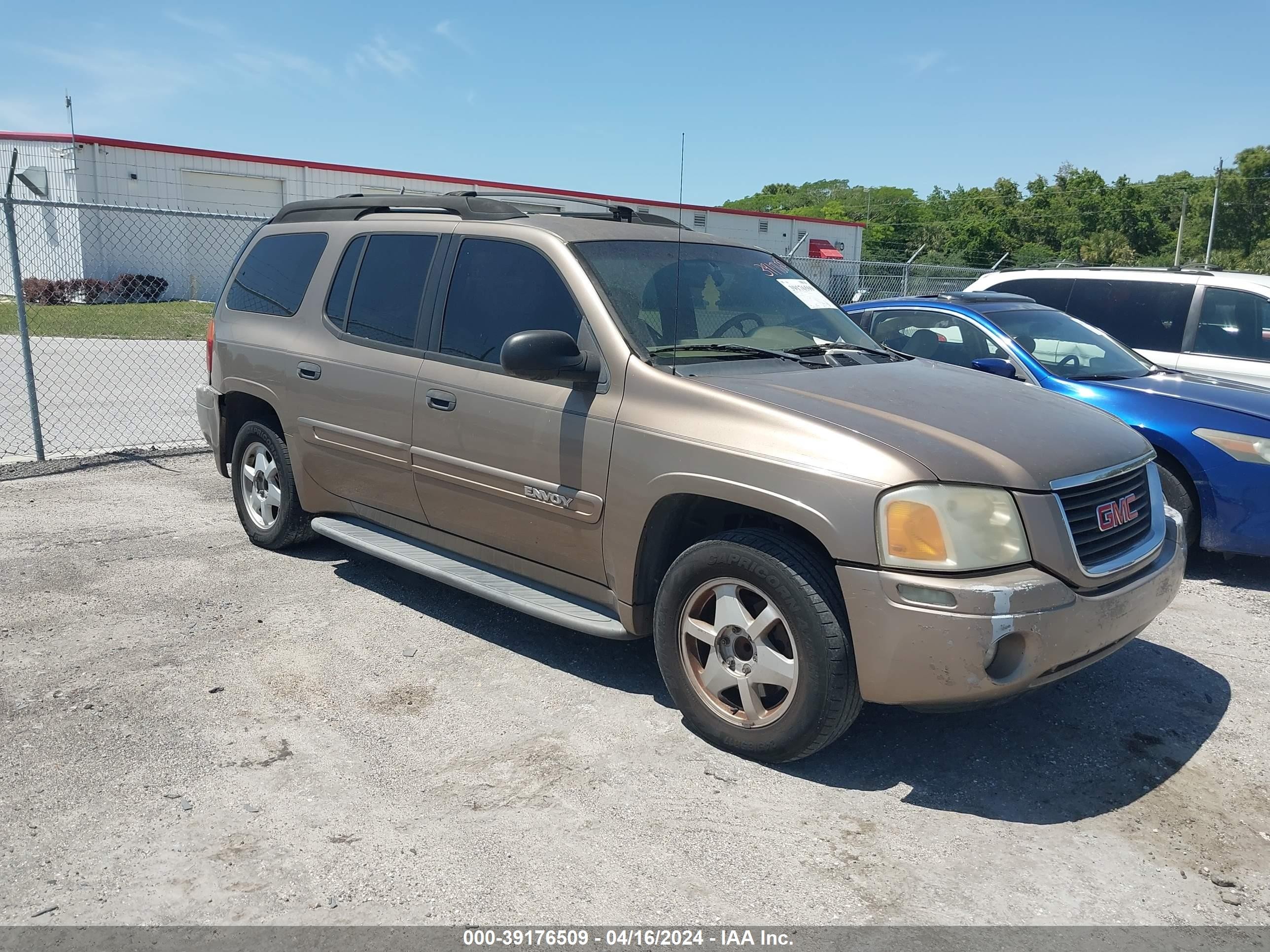 GMC ENVOY 2003 1gkes16s436130271