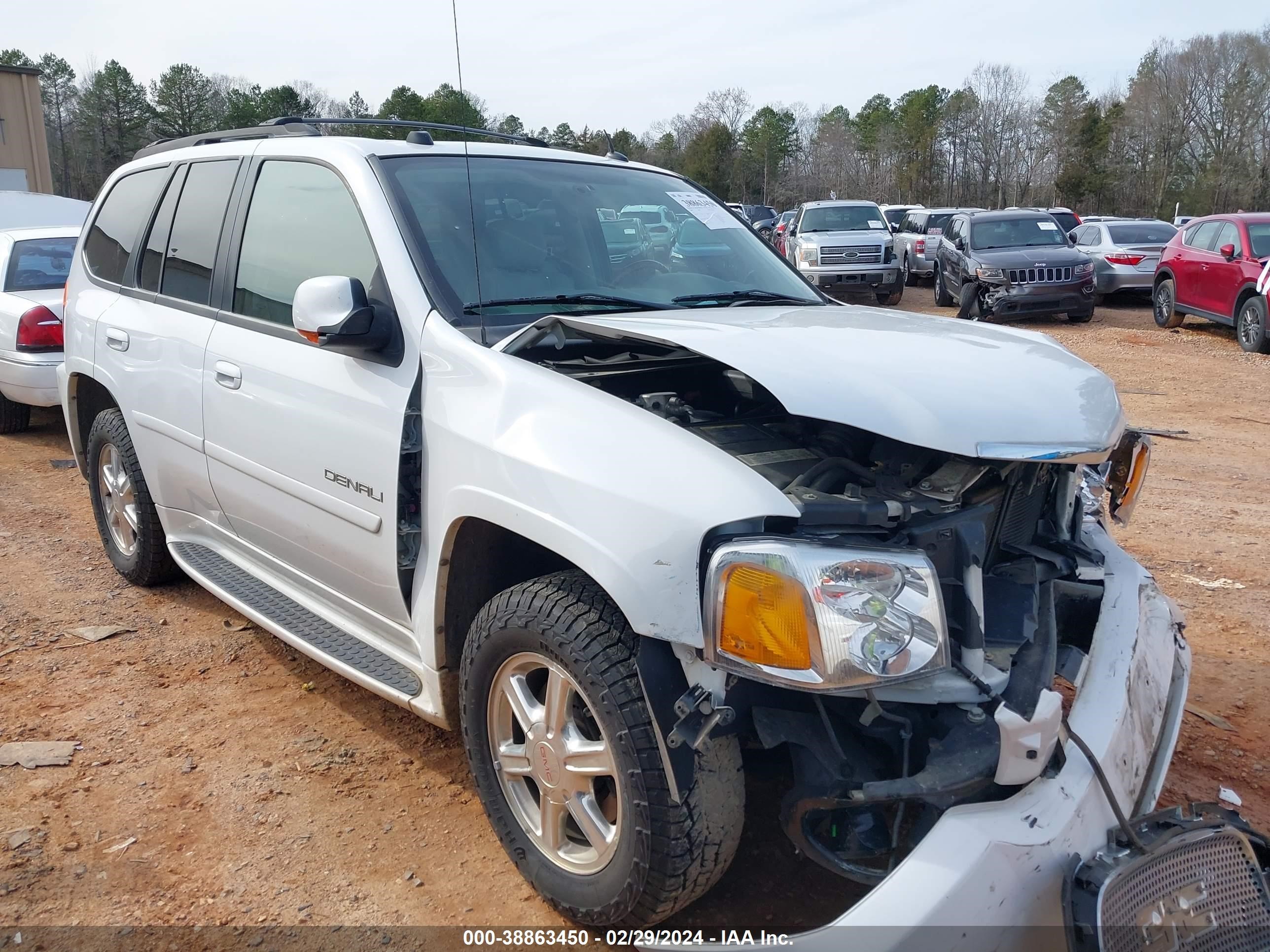 GMC ENVOY 2005 1gket63m852355917