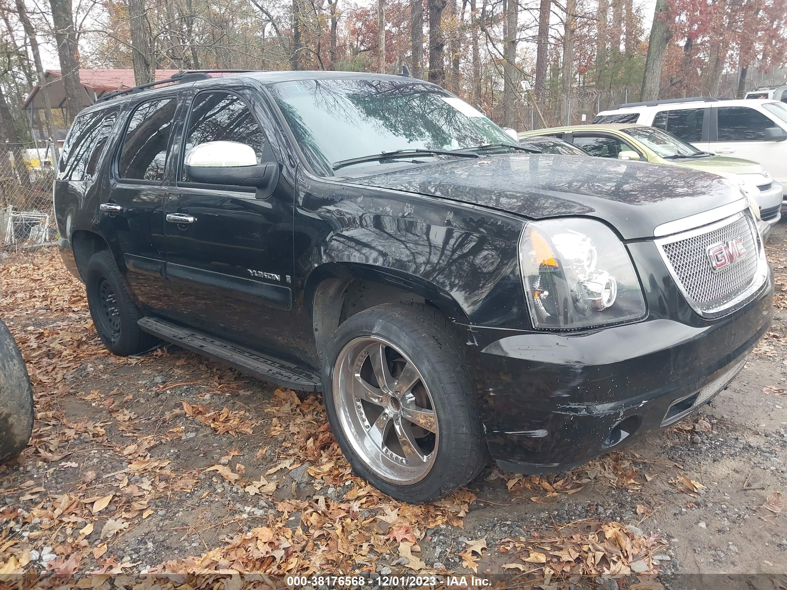 GMC YUKON 2007 1gkfc13007r261836