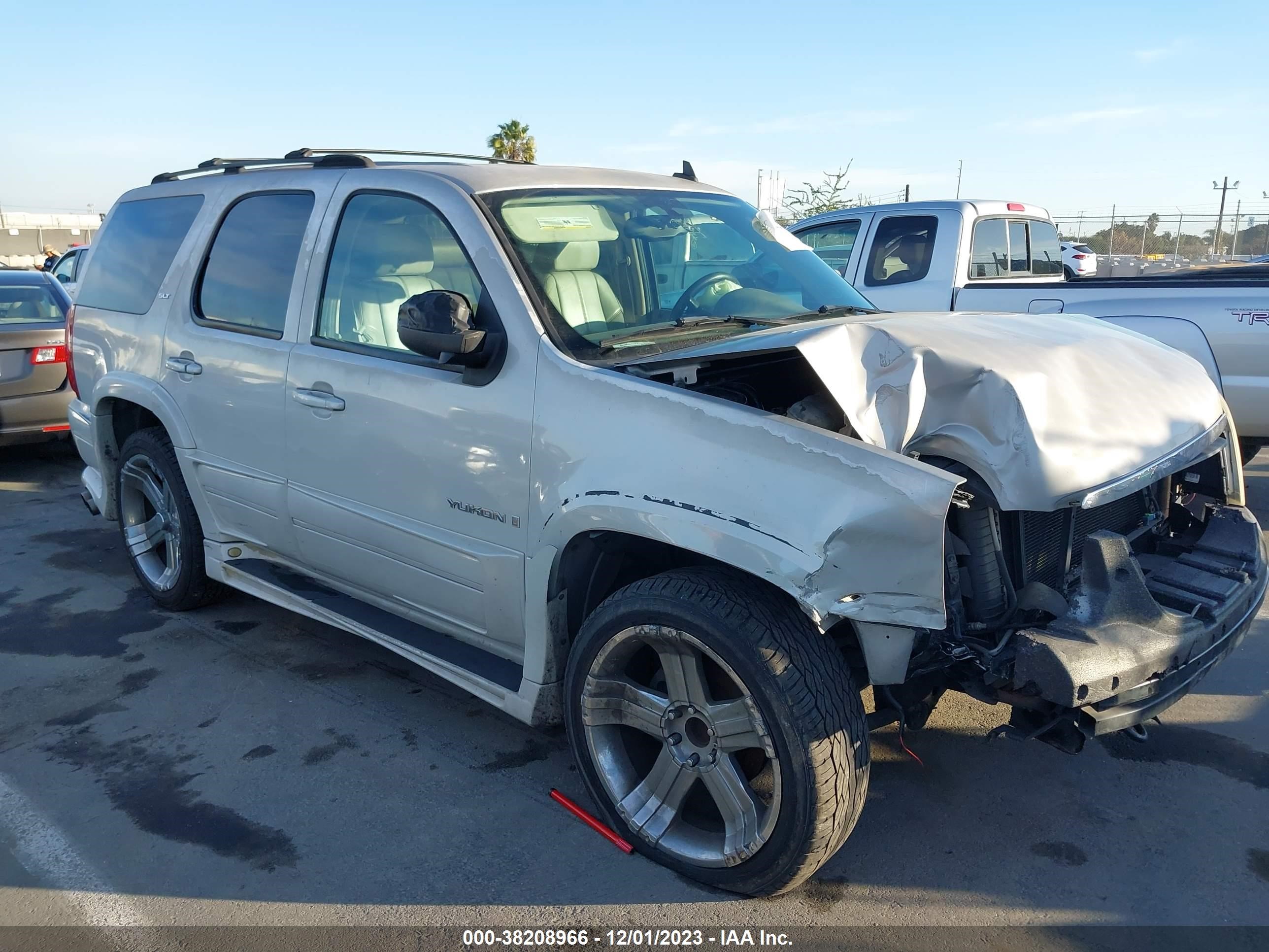 GMC YUKON 2007 1gkfc13067j266974