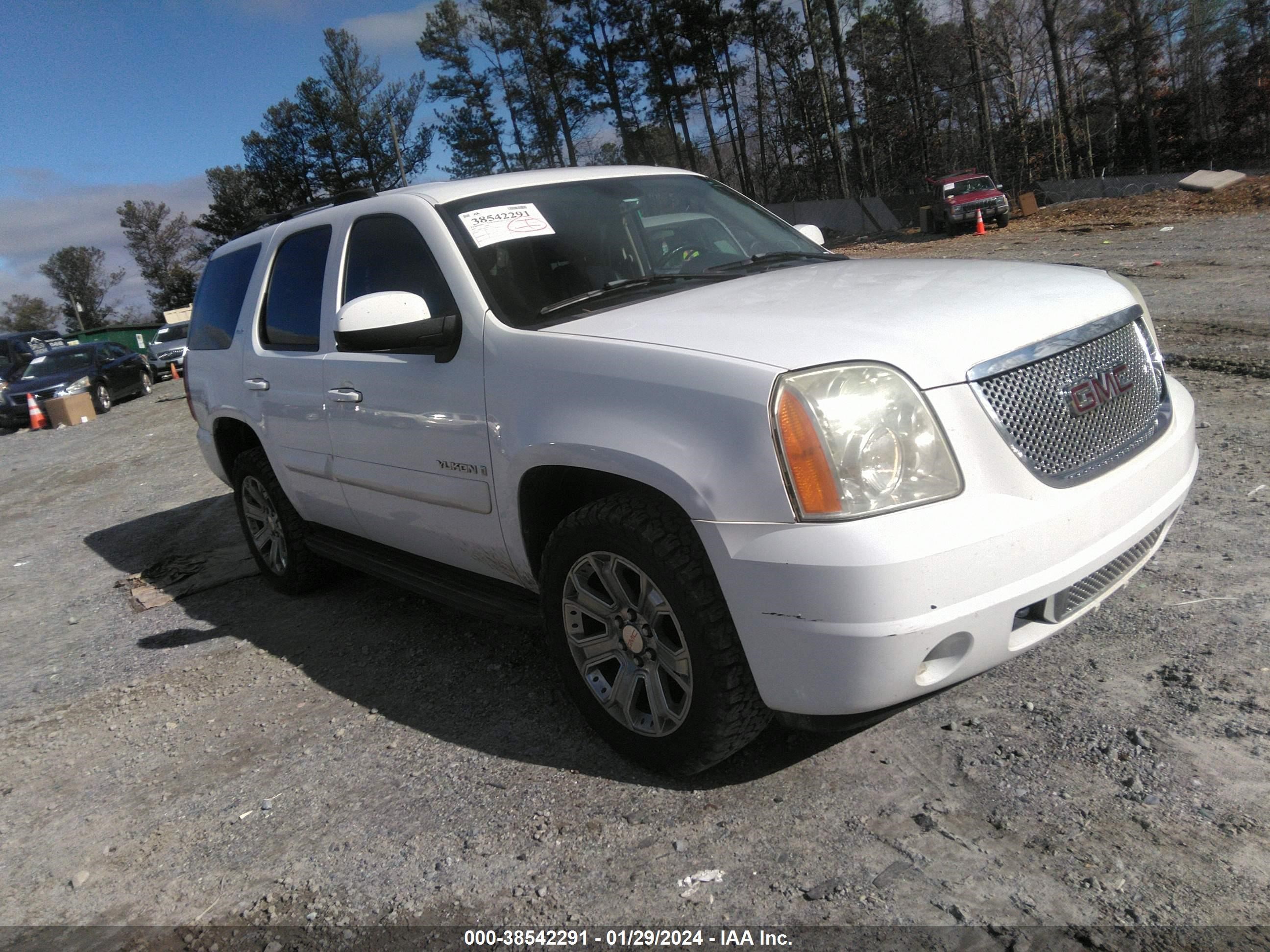 GMC YUKON 2007 1gkfc13067r325314