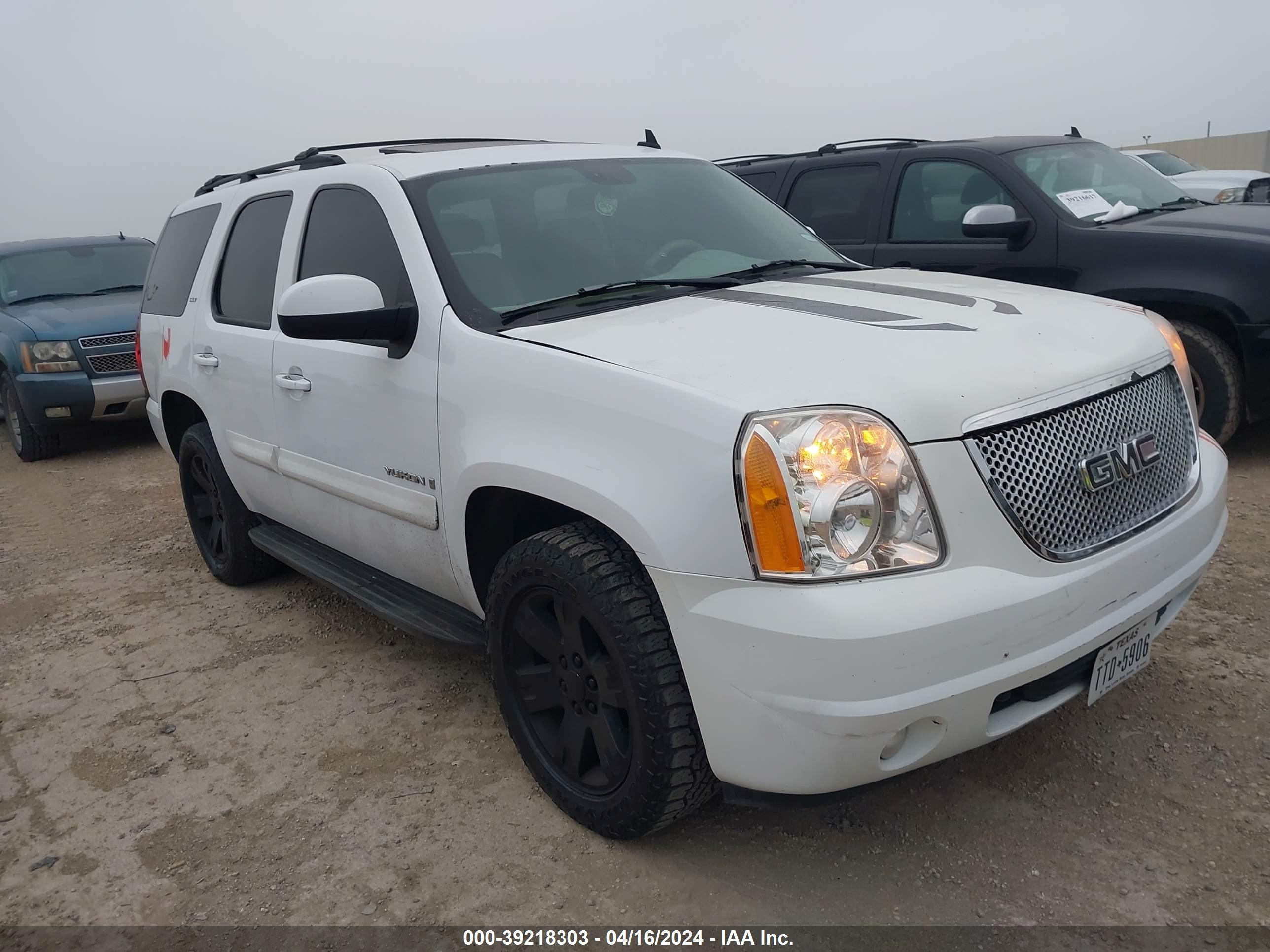 GMC YUKON 2008 1gkfc13068r170460