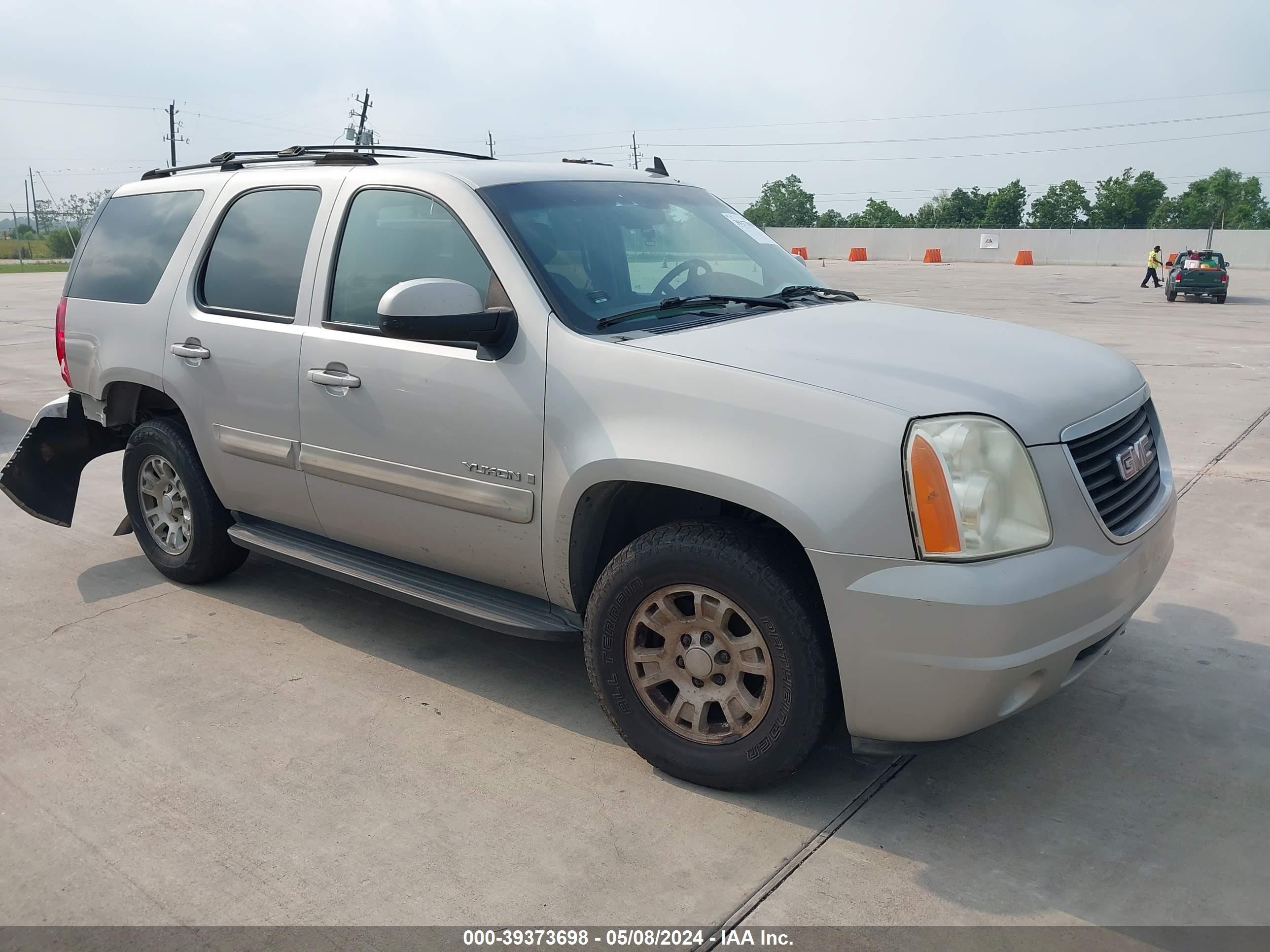 GMC YUKON 2007 1gkfc13087r245061