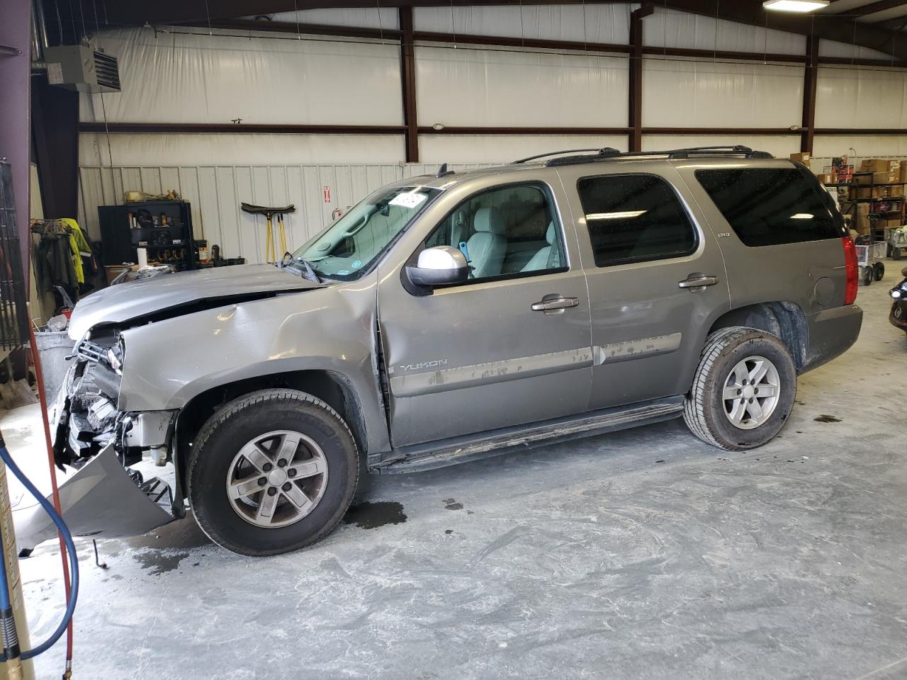 GMC YUKON 2008 1gkfc130x8r169960