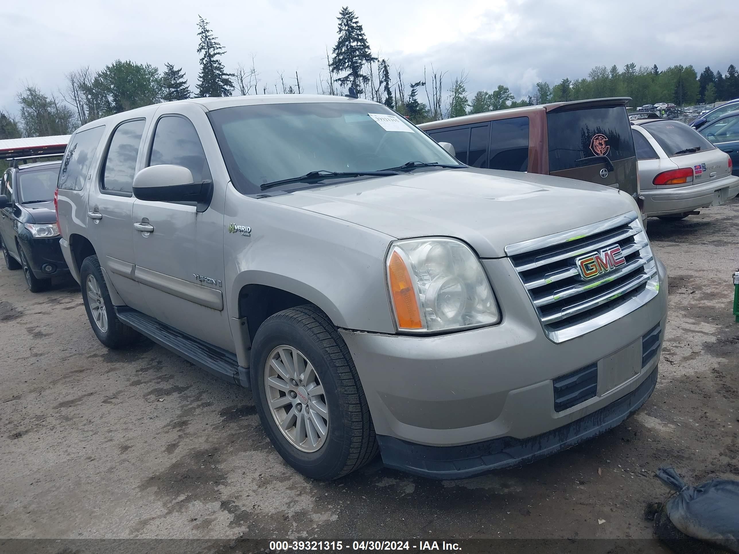 GMC YUKON 2008 1gkfc13538r213454