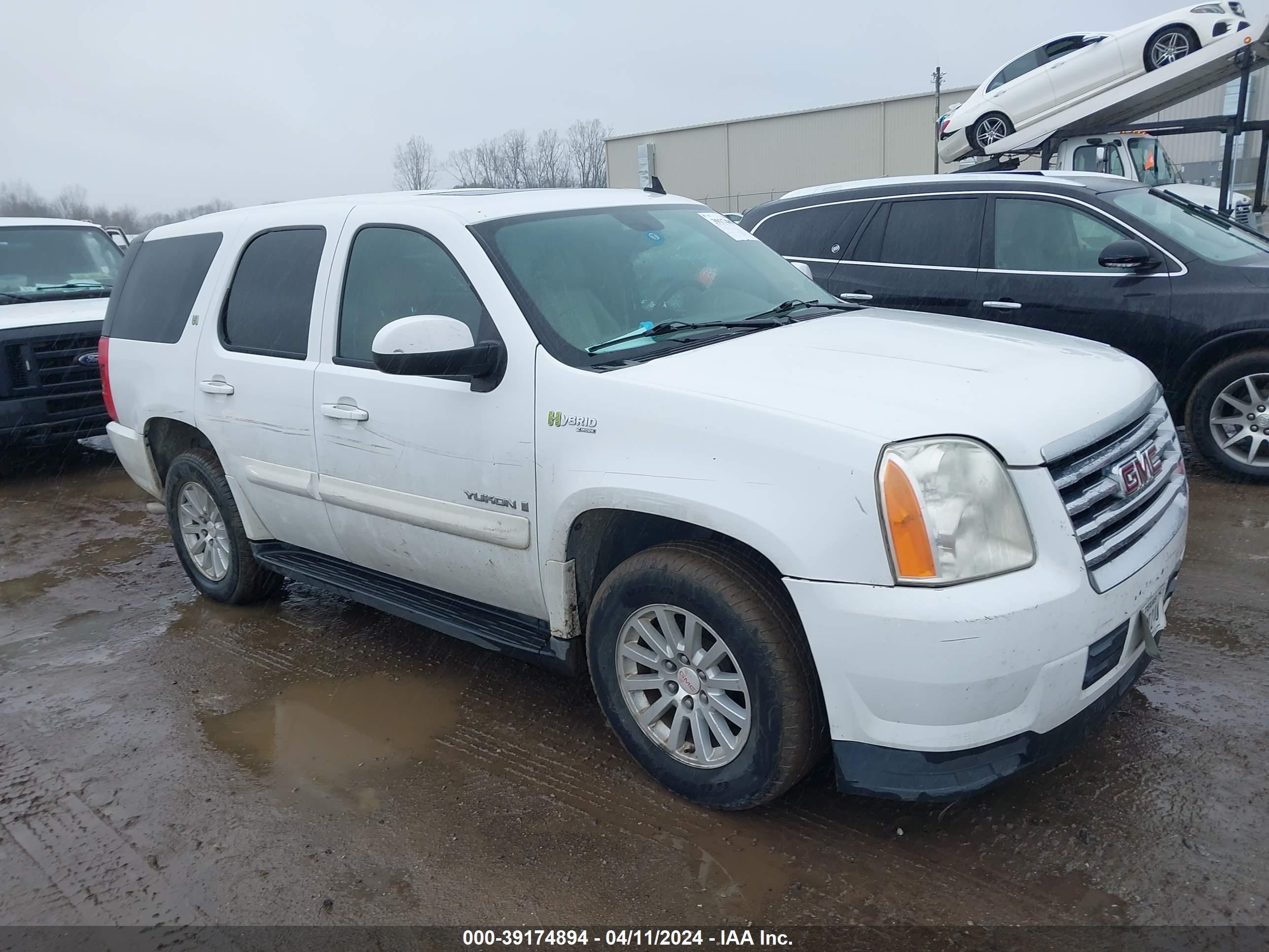 GMC YUKON 2008 1gkfc13598r202782