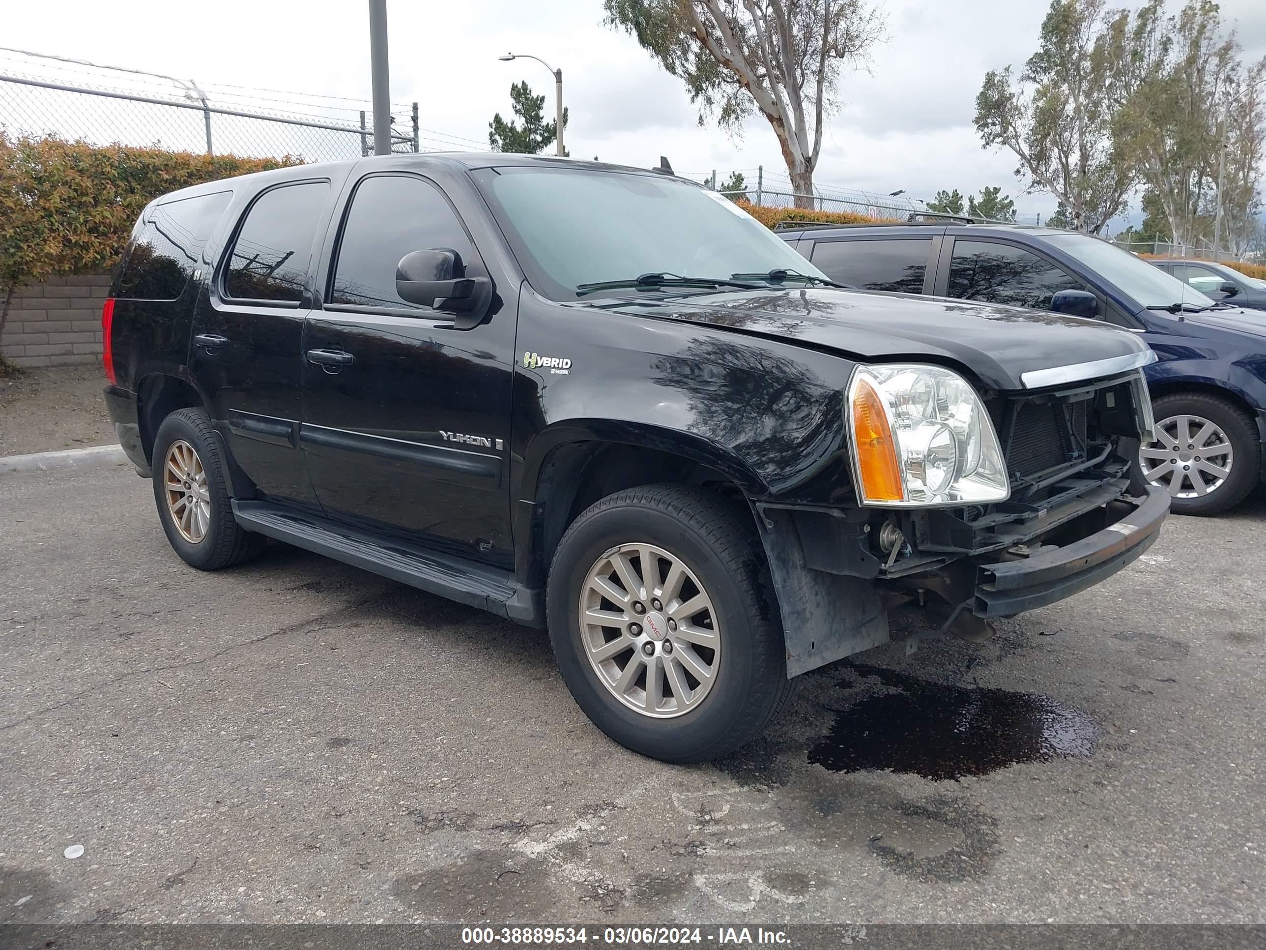 GMC YUKON 2008 1gkfc135x8r221132