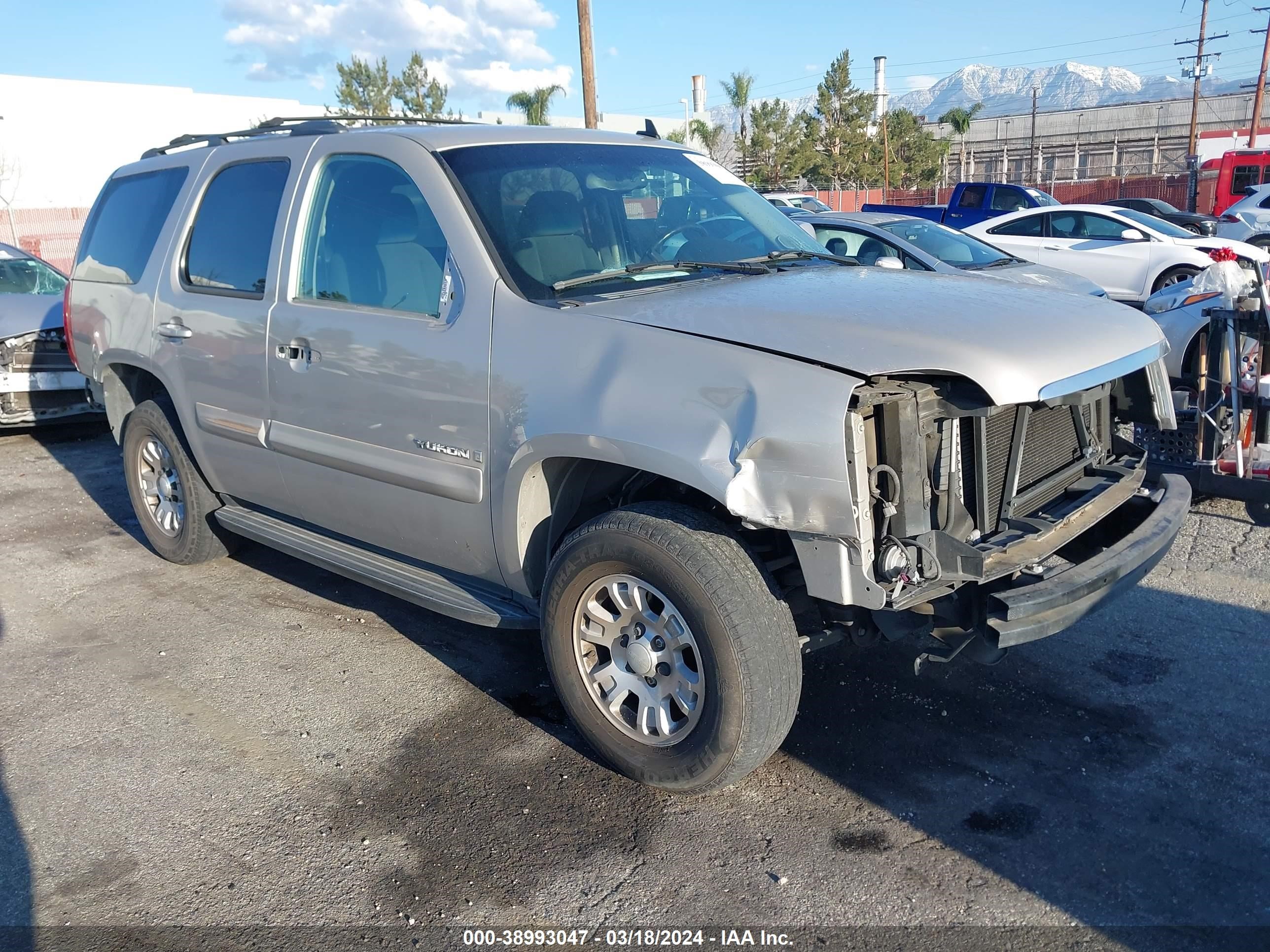 GMC YUKON 2008 1gkfc13c68j119078