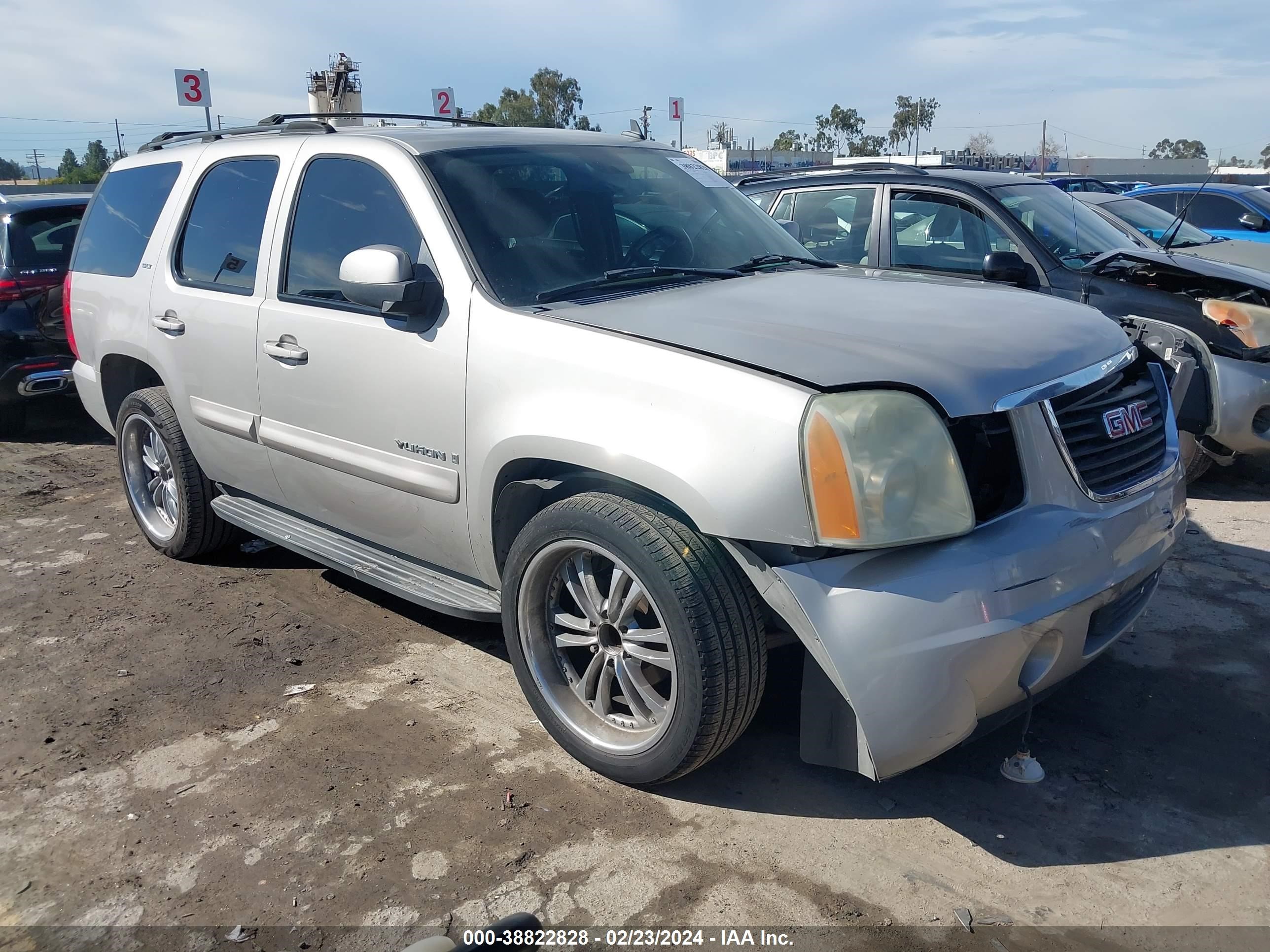 GMC YUKON 2007 1gkfc13j17r100601