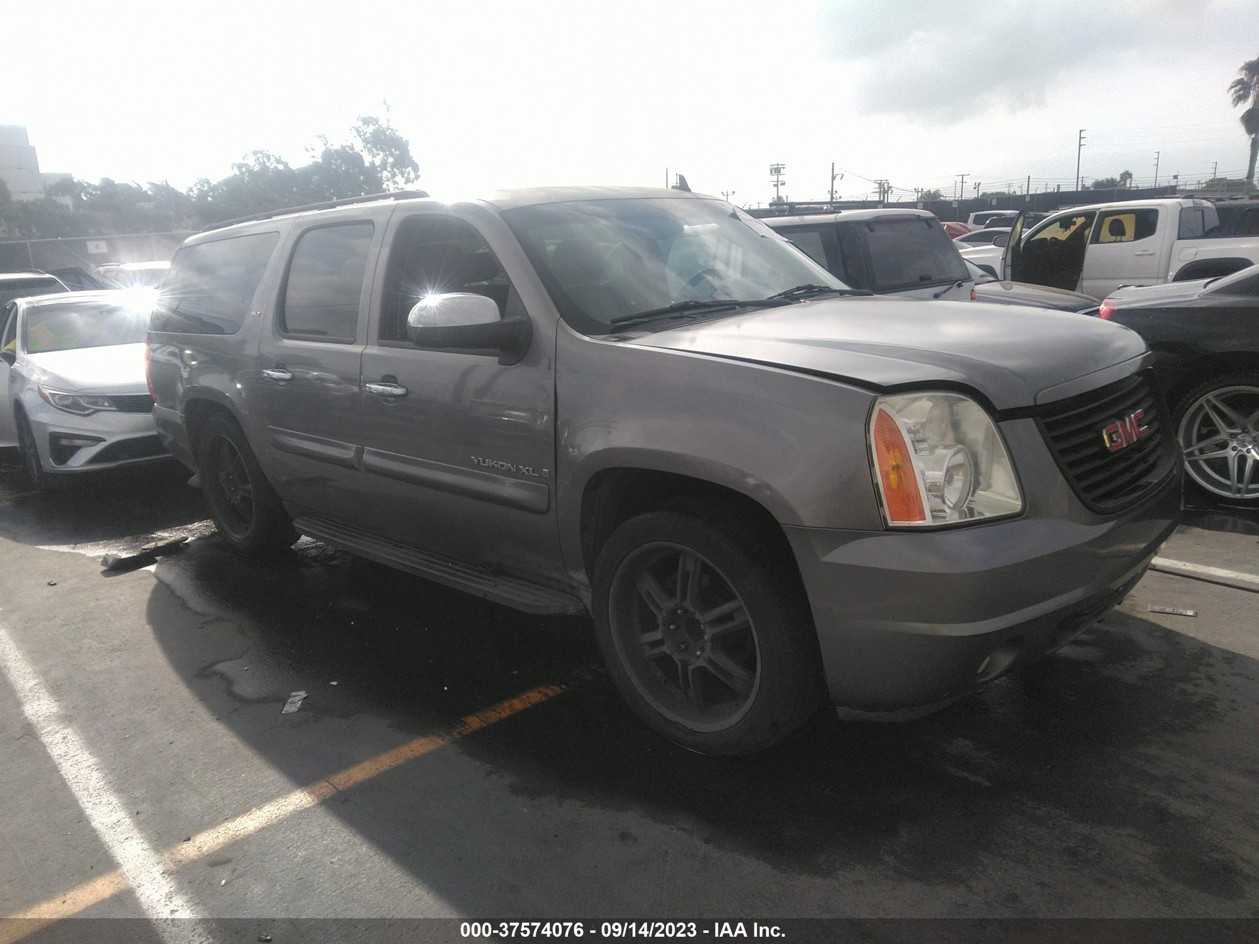 GMC YUKON 2008 1gkfc16078j207025