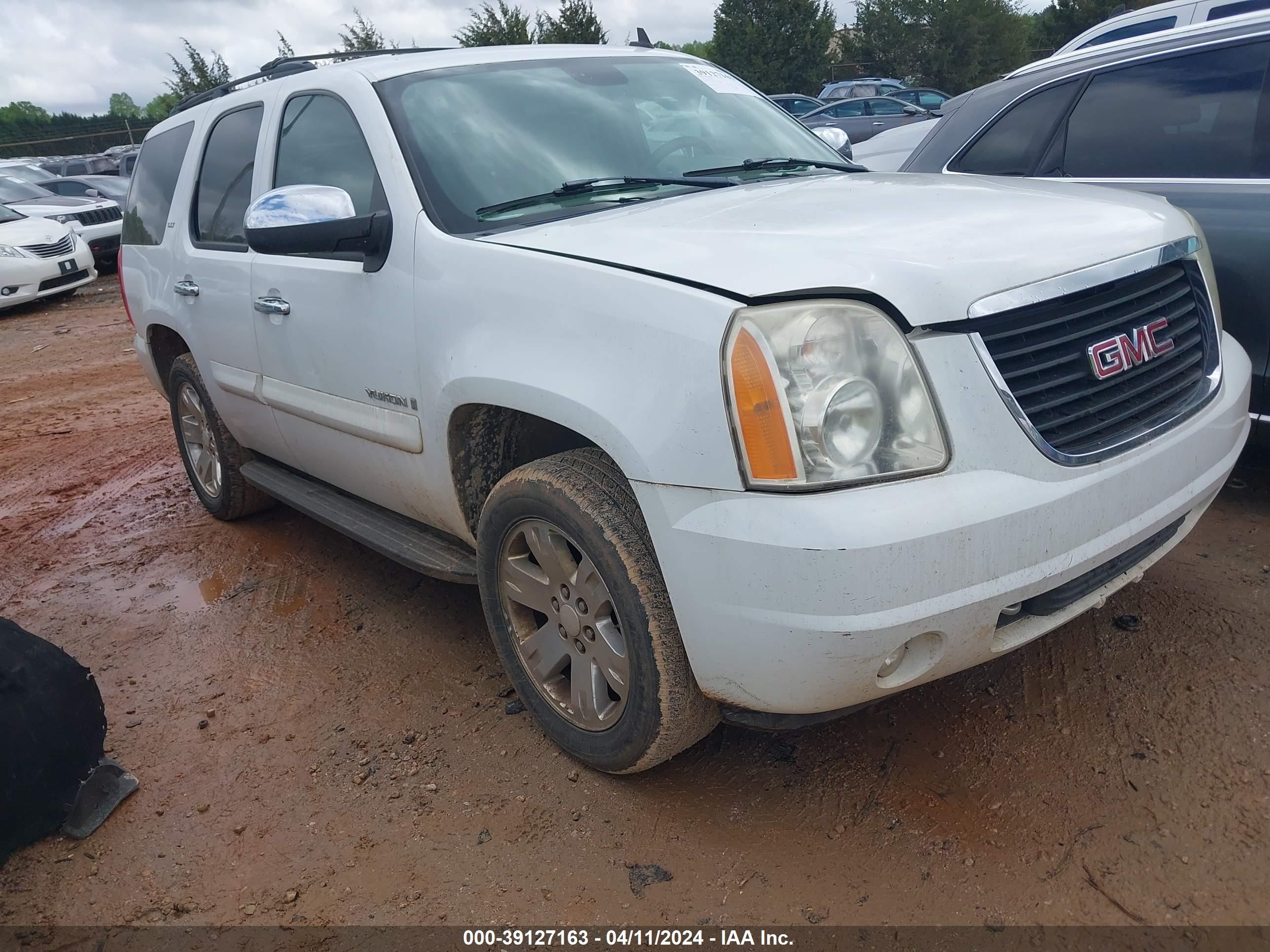 GMC YUKON 2007 1gkfk13007r381476