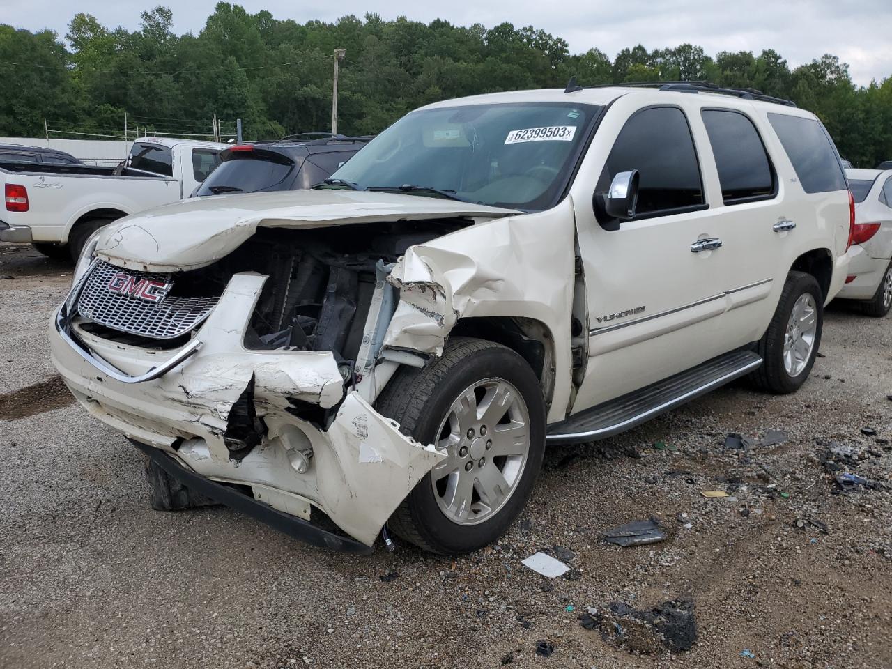 GMC YUKON 2008 1gkfk13018r185127