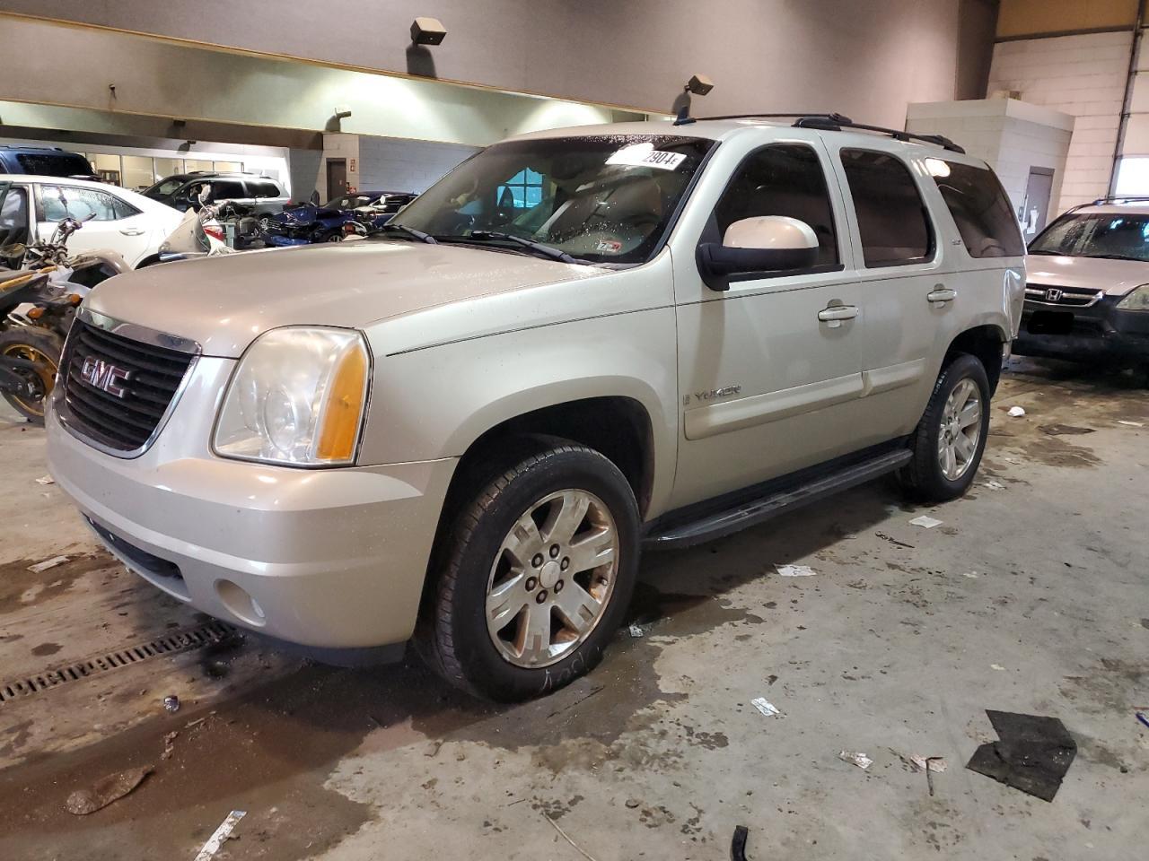 GMC YUKON 2007 1gkfk13037j148030