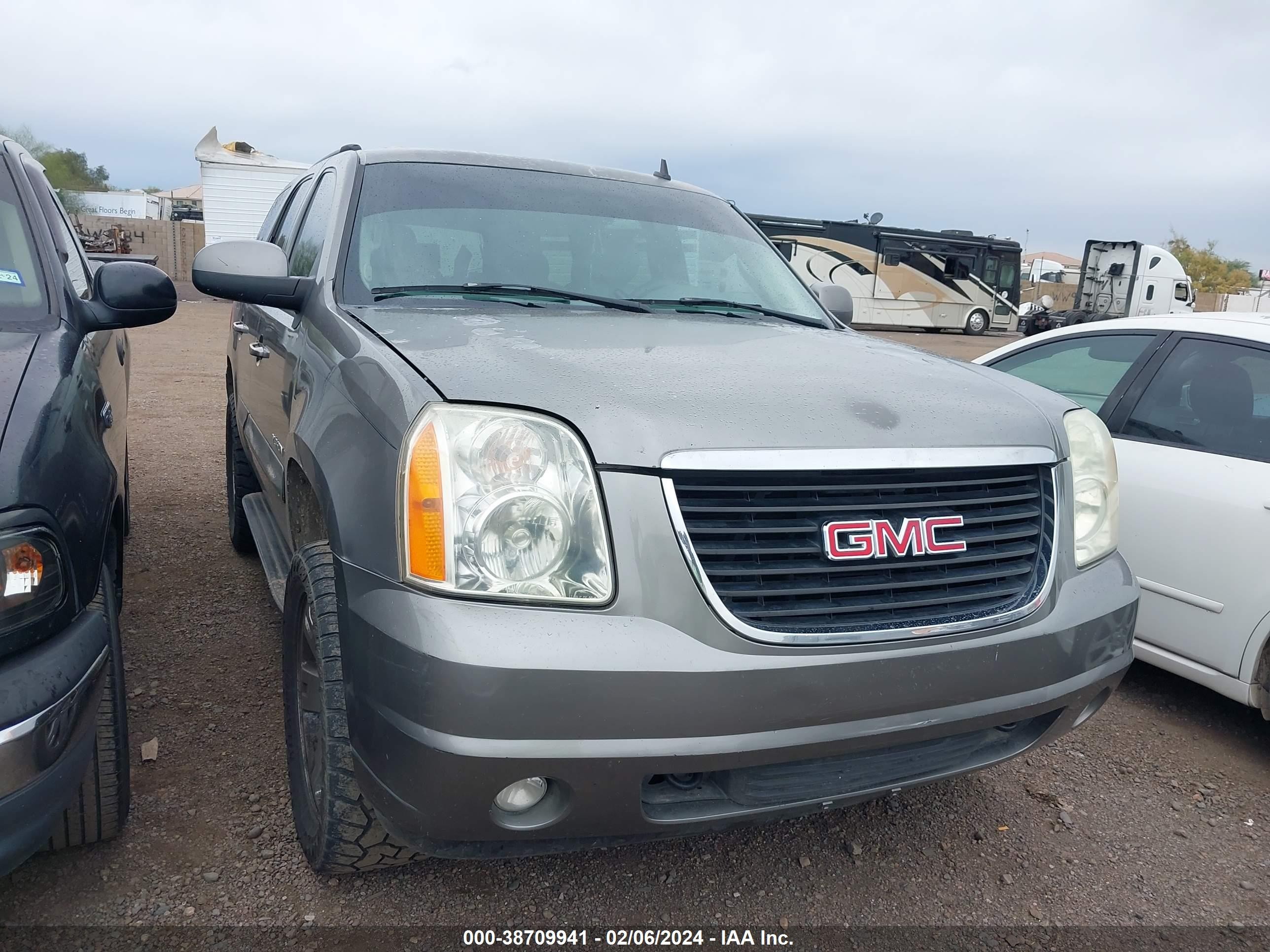 GMC YUKON 2007 1gkfk13047r181605