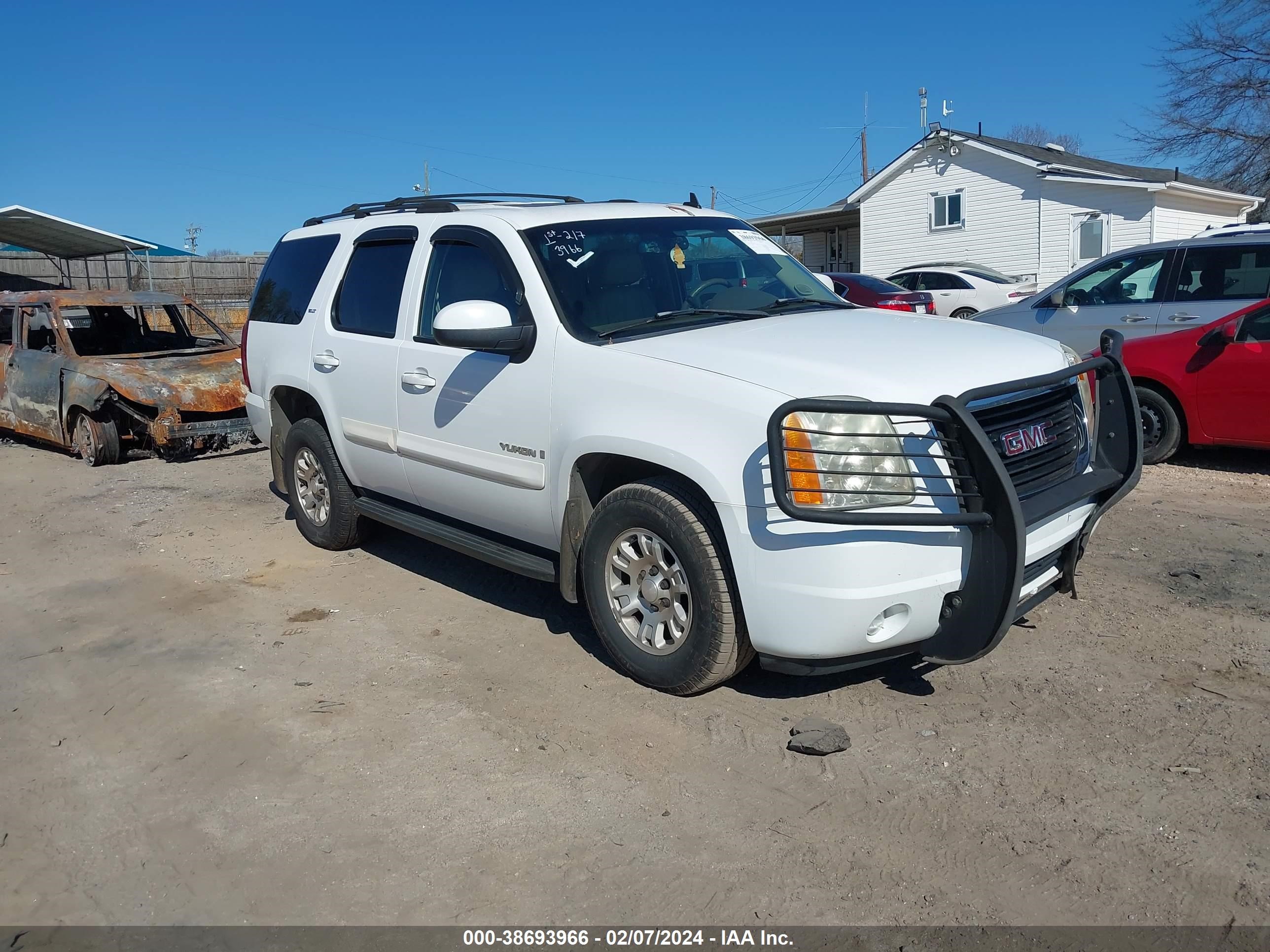 GMC YUKON 2007 1gkfk130x7r123854