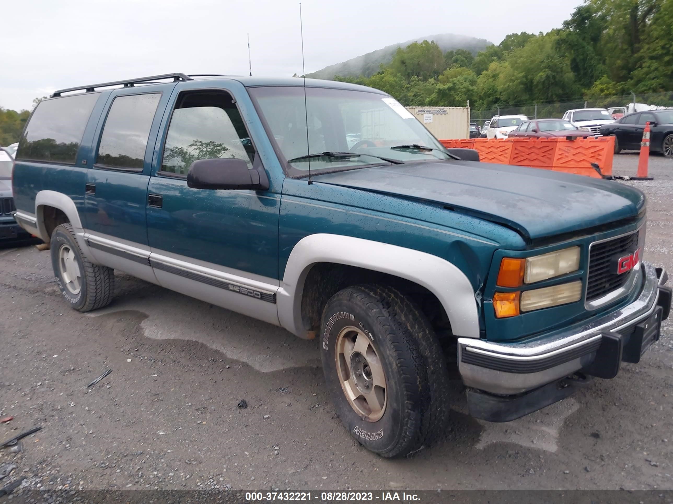 GMC SUBURBAN 1994 1gkfk16k5rj701079