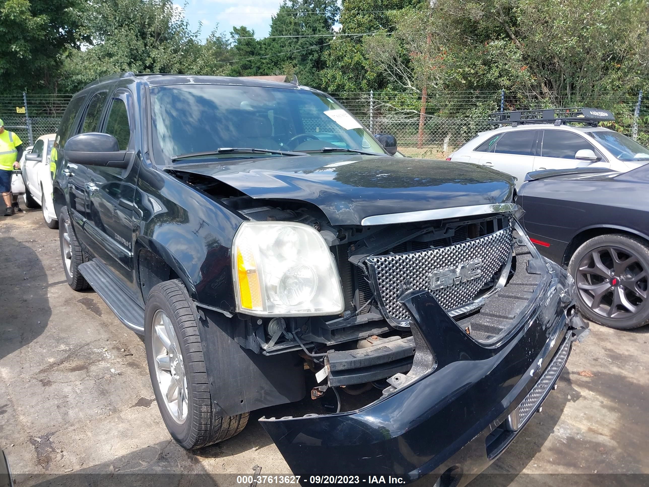 GMC YUKON 2007 1gkfk63837j251337