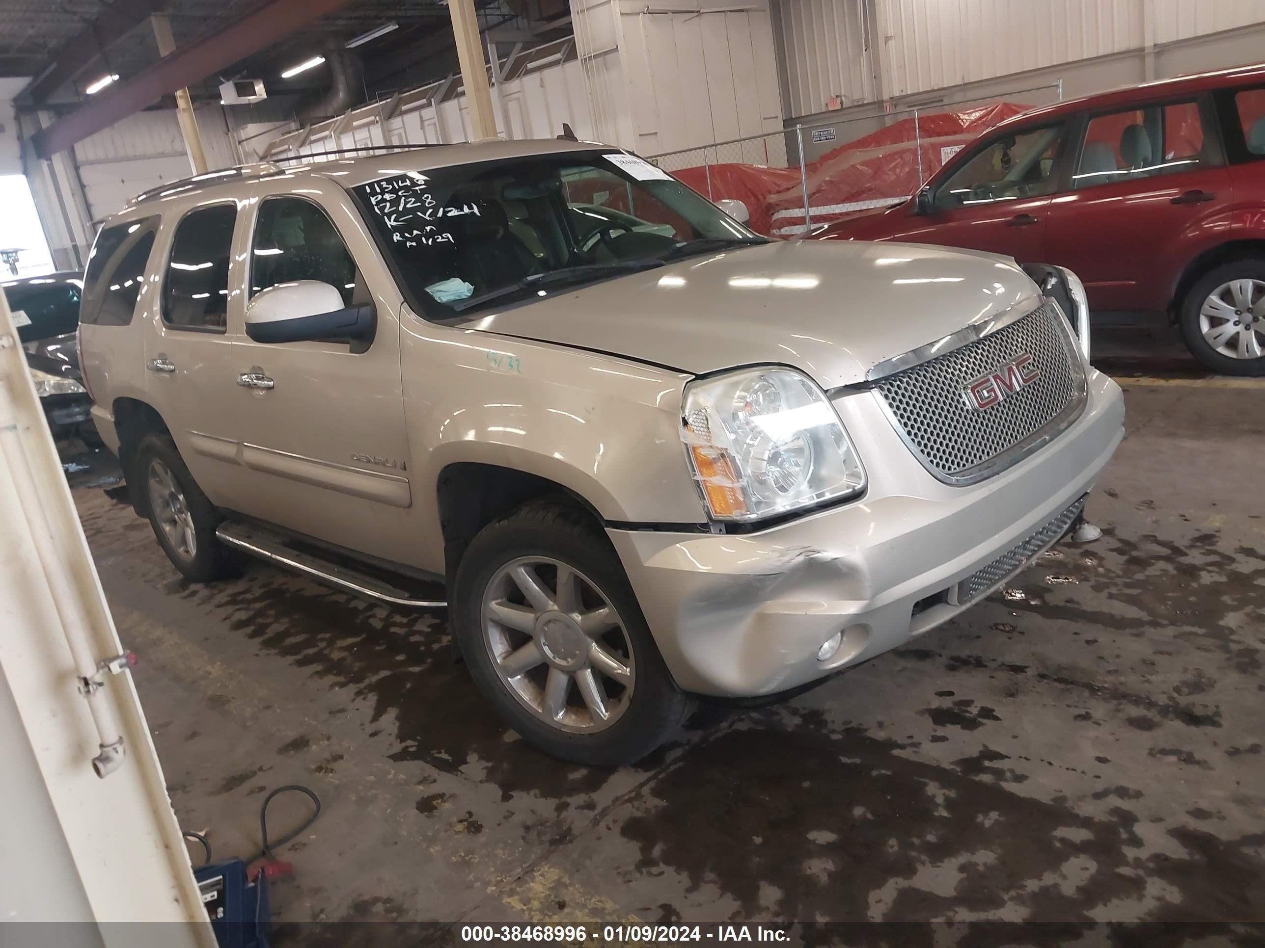 GMC YUKON 2007 1gkfk63847j283813