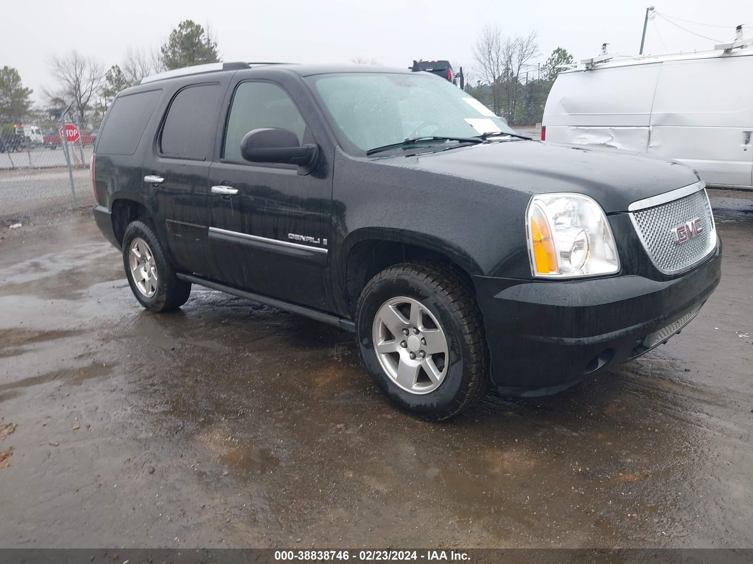 GMC YUKON 2007 1gkfk63887j376673