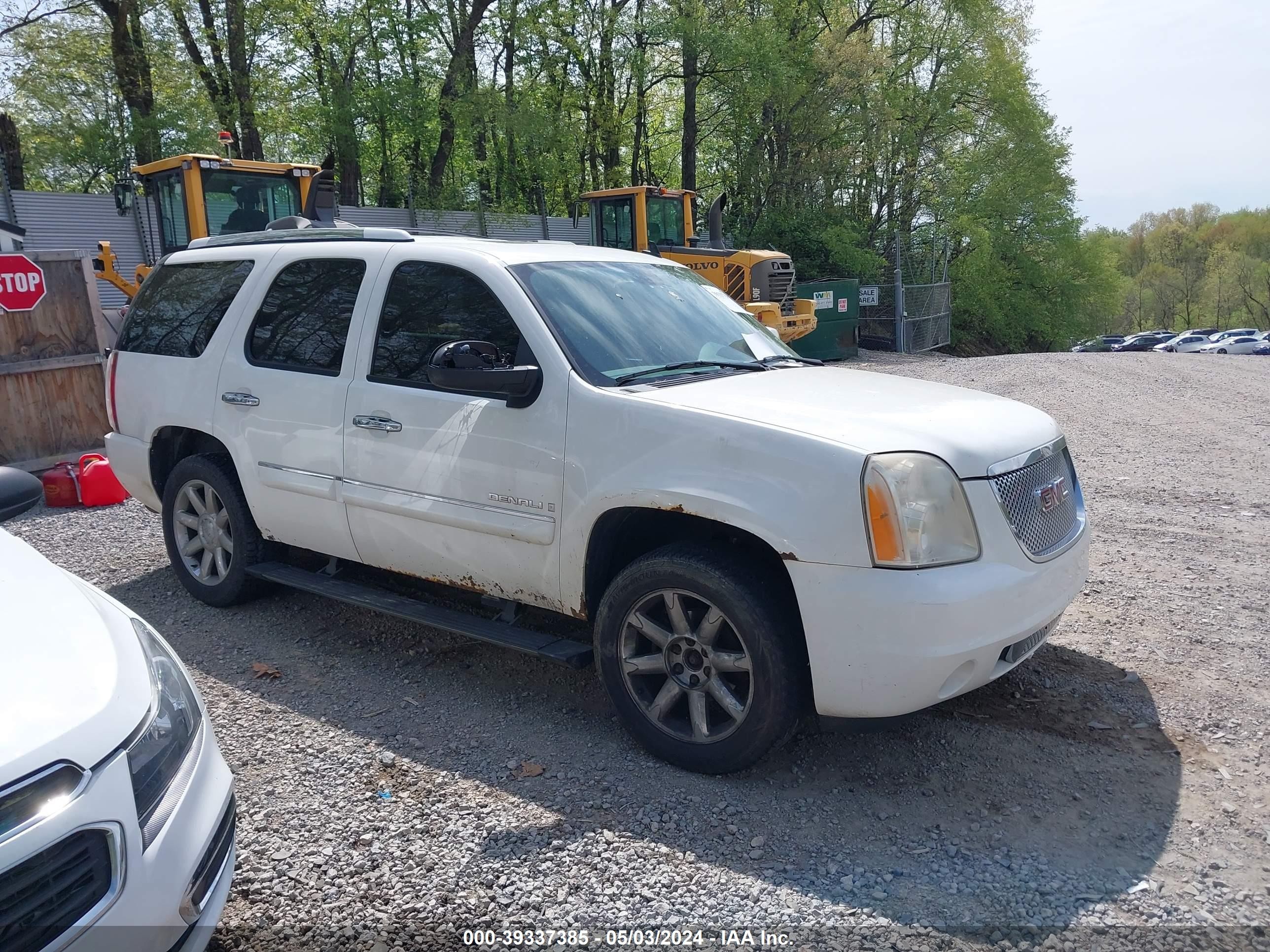 GMC YUKON 2008 1gkfk63888j154796