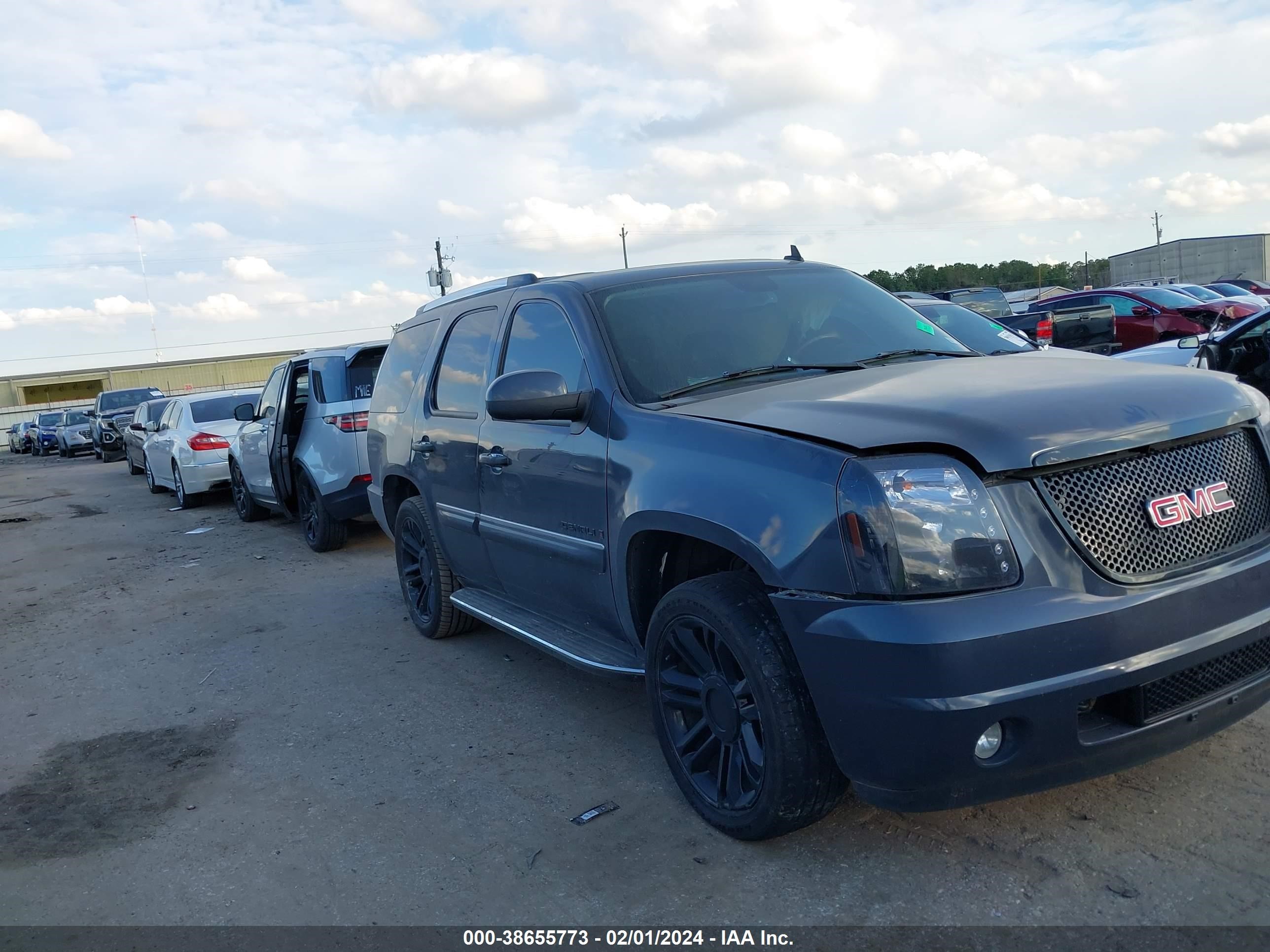 GMC YUKON 2008 1gkfk63898j112041