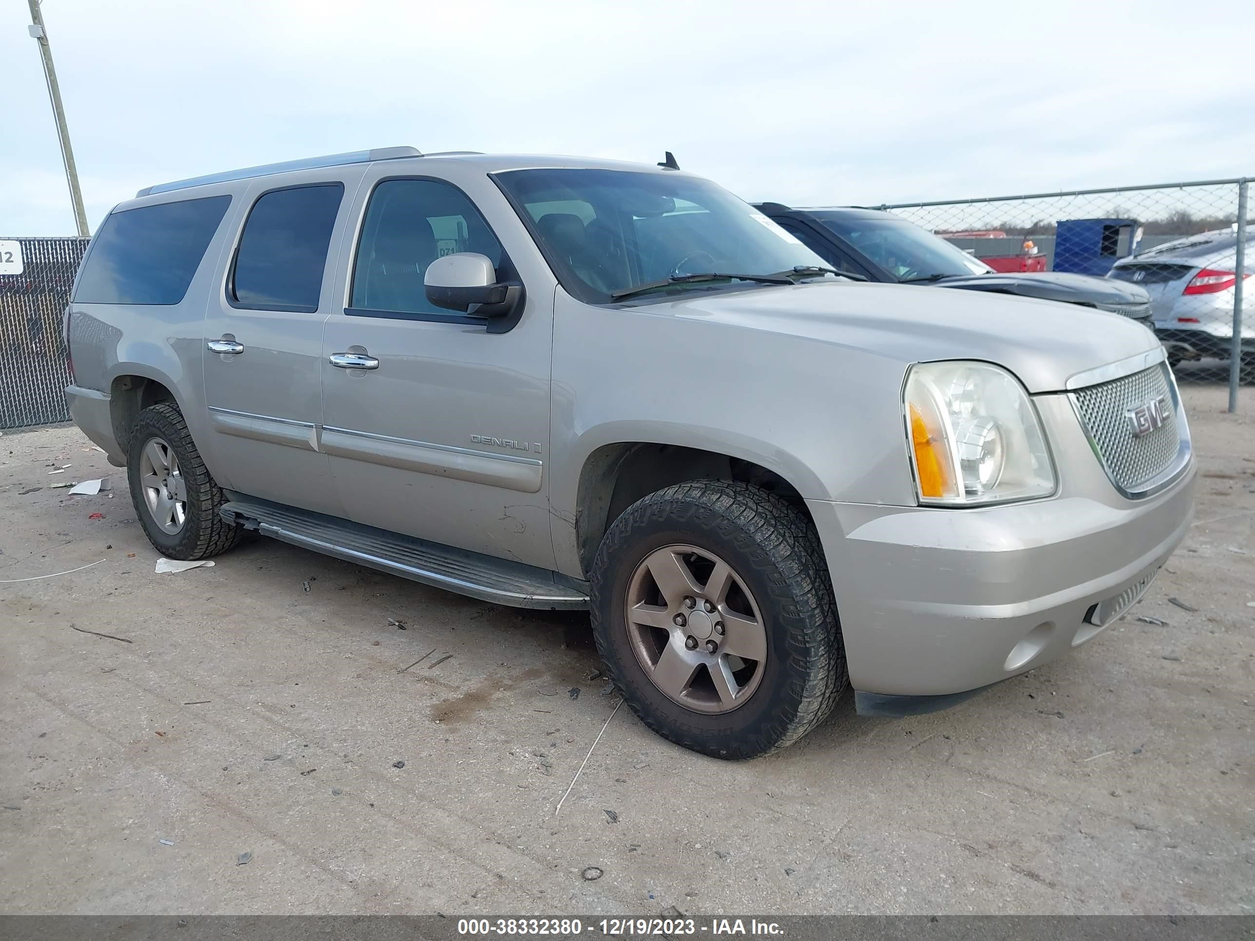 GMC YUKON 2007 1gkfk66807j302322