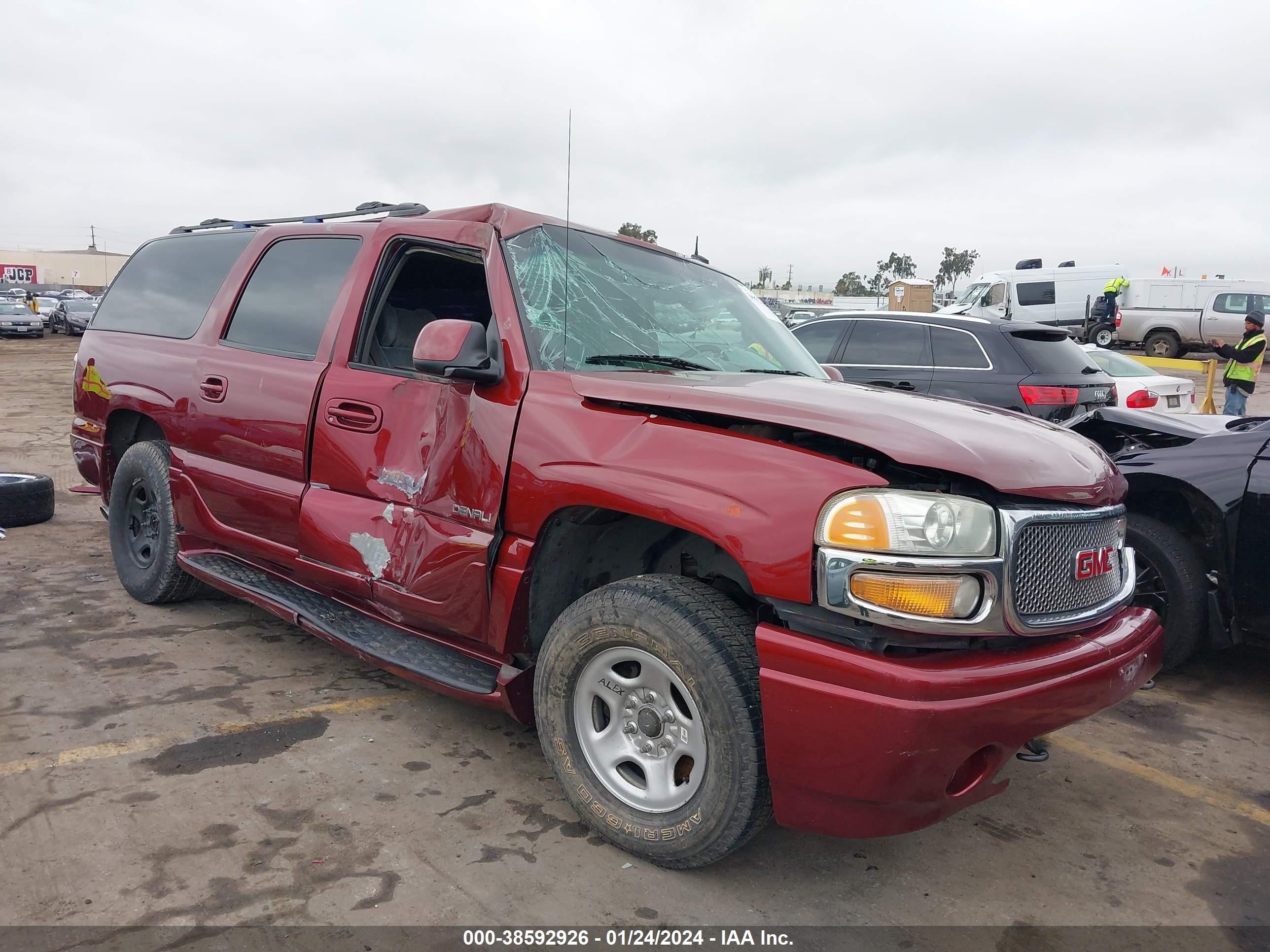 GMC YUKON 2002 1gkfk66u12j315196