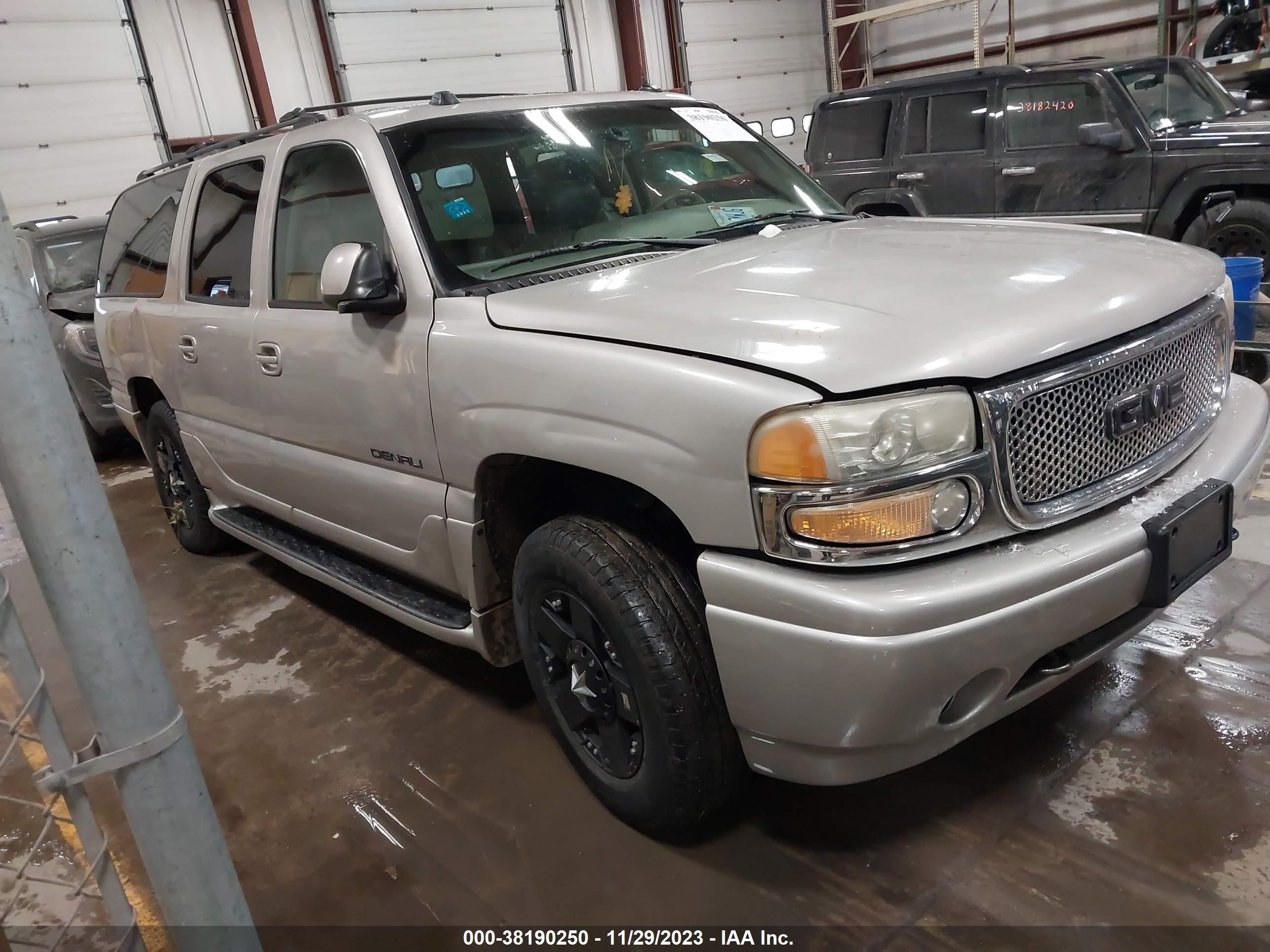 GMC YUKON 2004 1gkfk66u64j282795