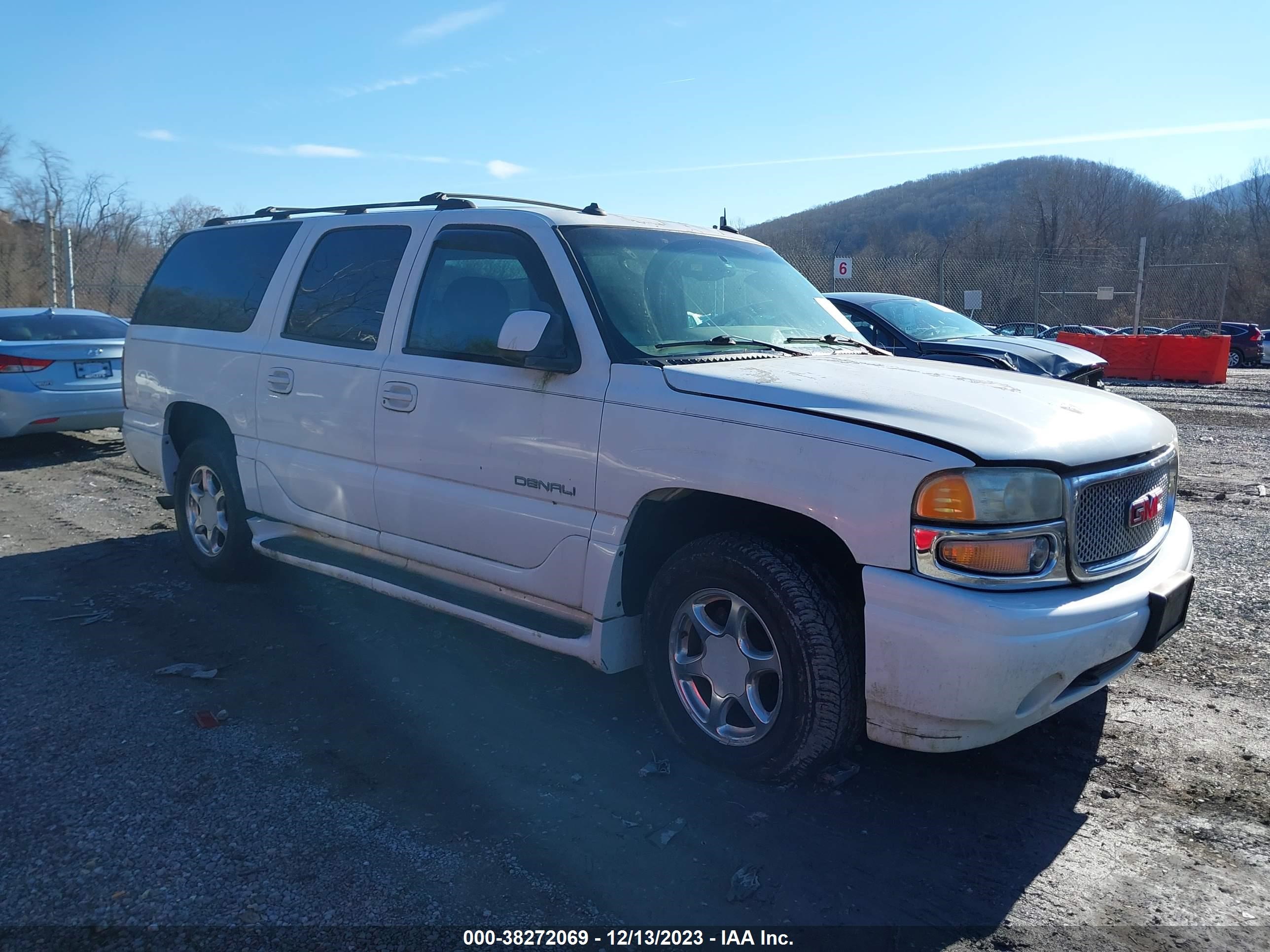 GMC YUKON 2003 1gkfk66u73j139076