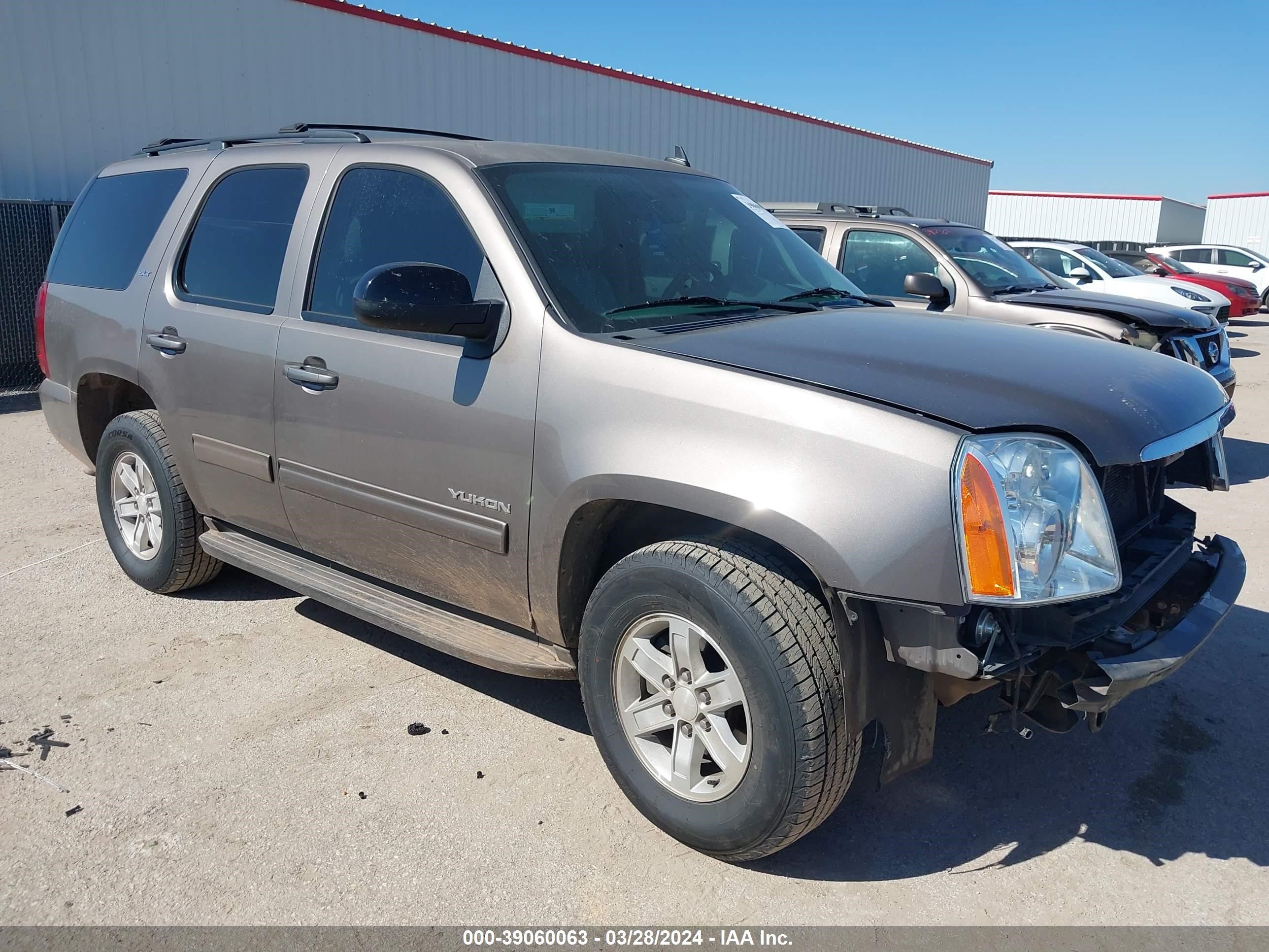 GMC YUKON 2014 1gks1ce00er208516